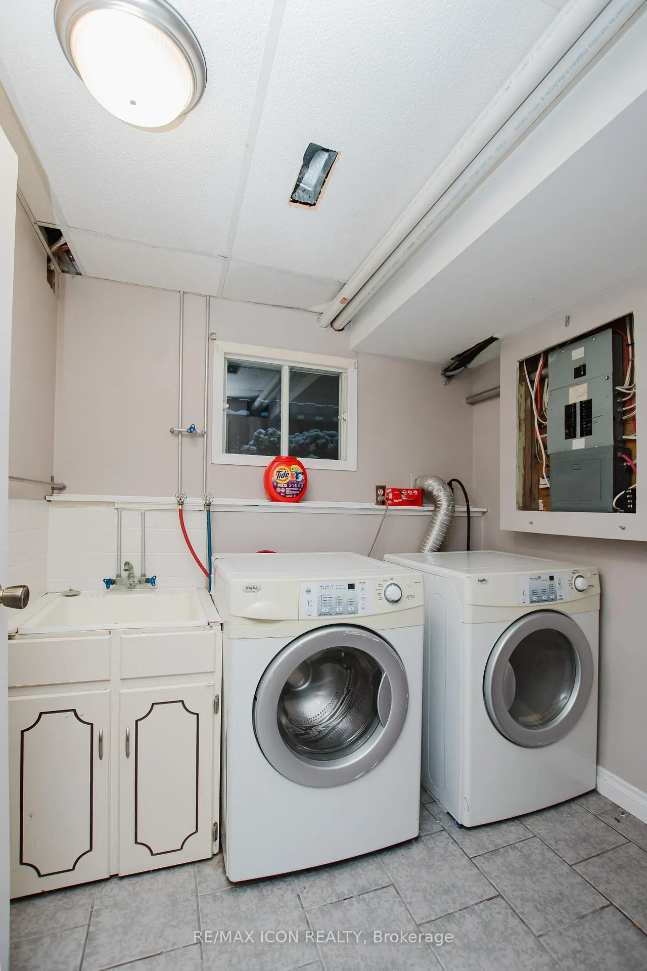 Photo 42 of 8332 Mundare Crescent, Niagara Falls, Chippawa — HOMEH