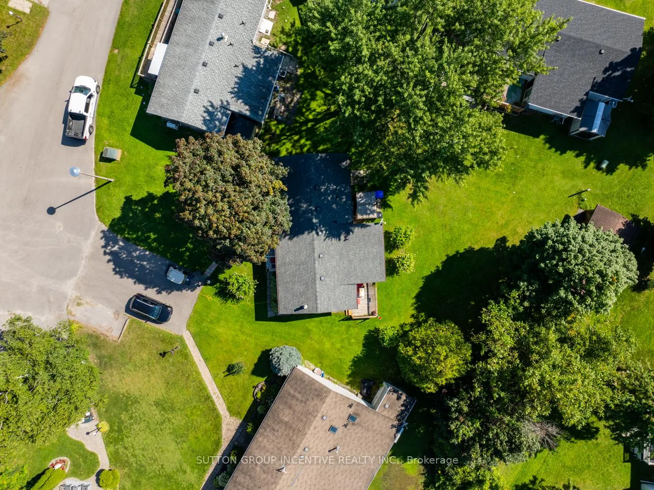 Photo 22 of 15 Maple Court, Innisfil, Rural Innisfil — HOMEH