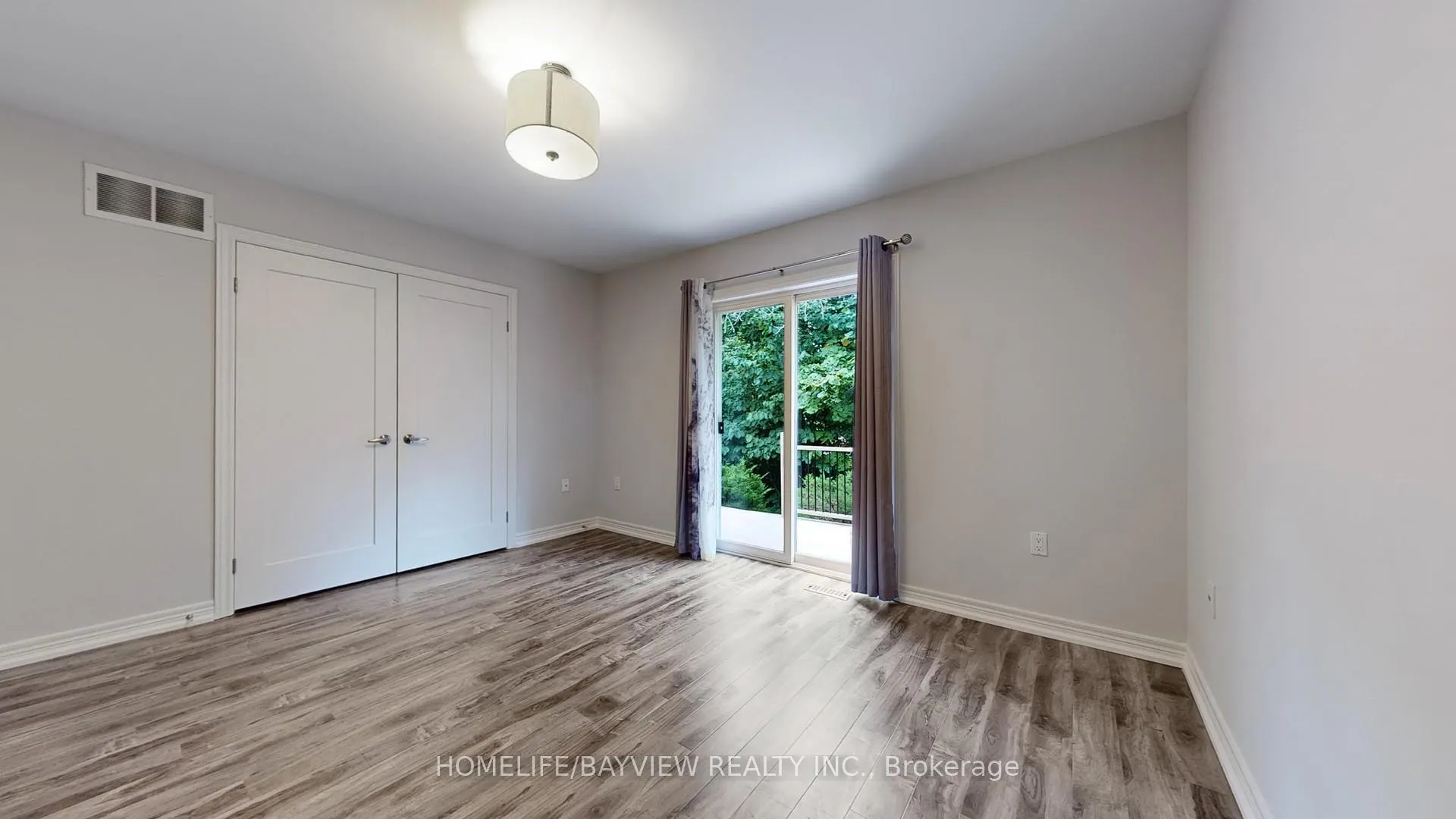 Photo 8 of 51 Emms Drive, Barrie, Holly — HOMEH