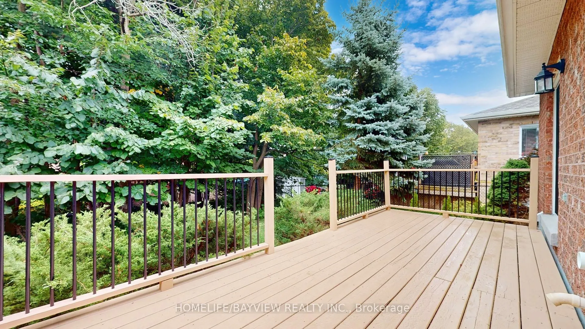 Photo 19 of 51 Emms Drive, Barrie, Holly — HOMEH