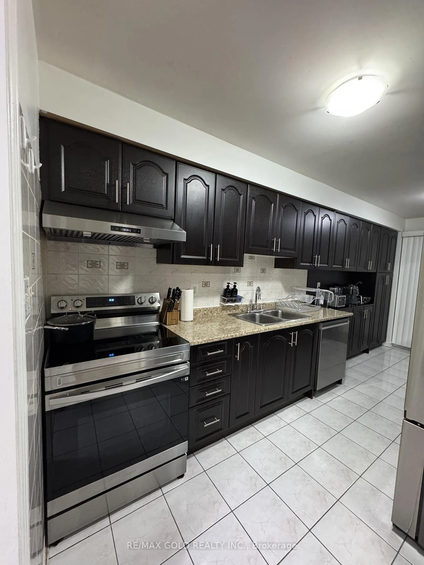 Photo 5 of 148 Sahara Trail, Brampton, Sandringham-Wellington — HOMEH