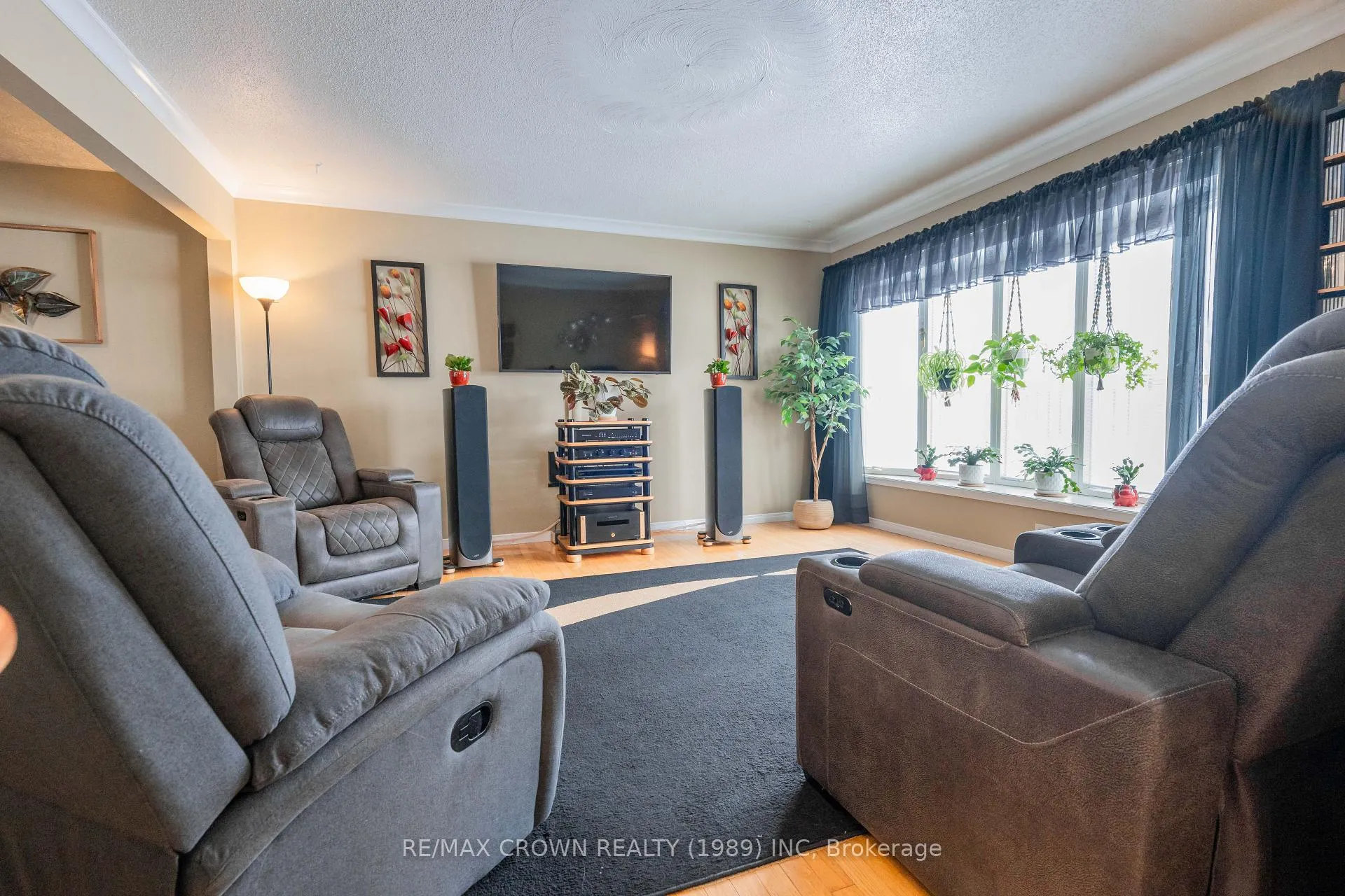 Photo 14 of 22 Pine Crescent, Kapuskasing — HOMEH