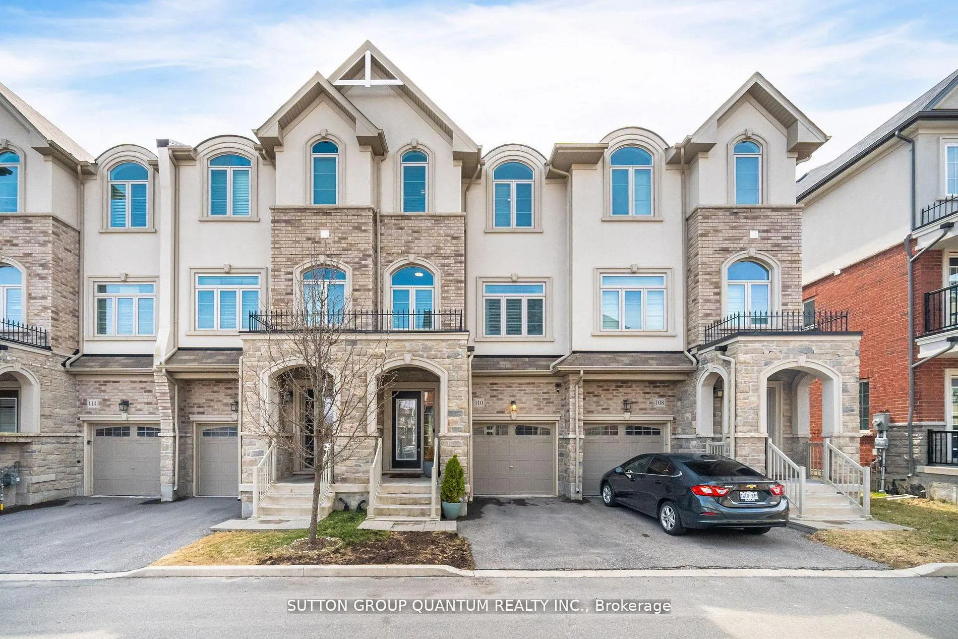 Photo 1 of 110 Borers Creek Circle, Hamilton, Waterdown — HOMEH