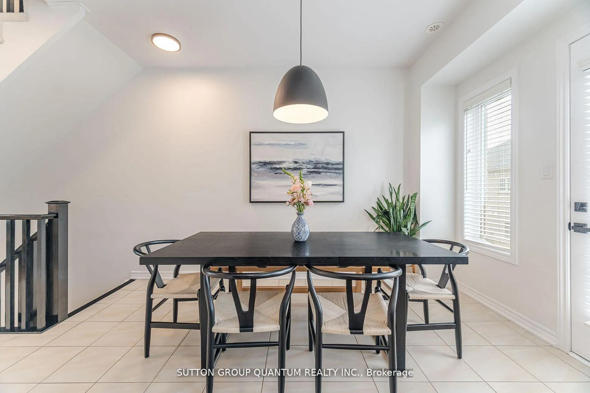 Photo 10 of 110 Borers Creek Circle, Hamilton, Waterdown — HOMEH