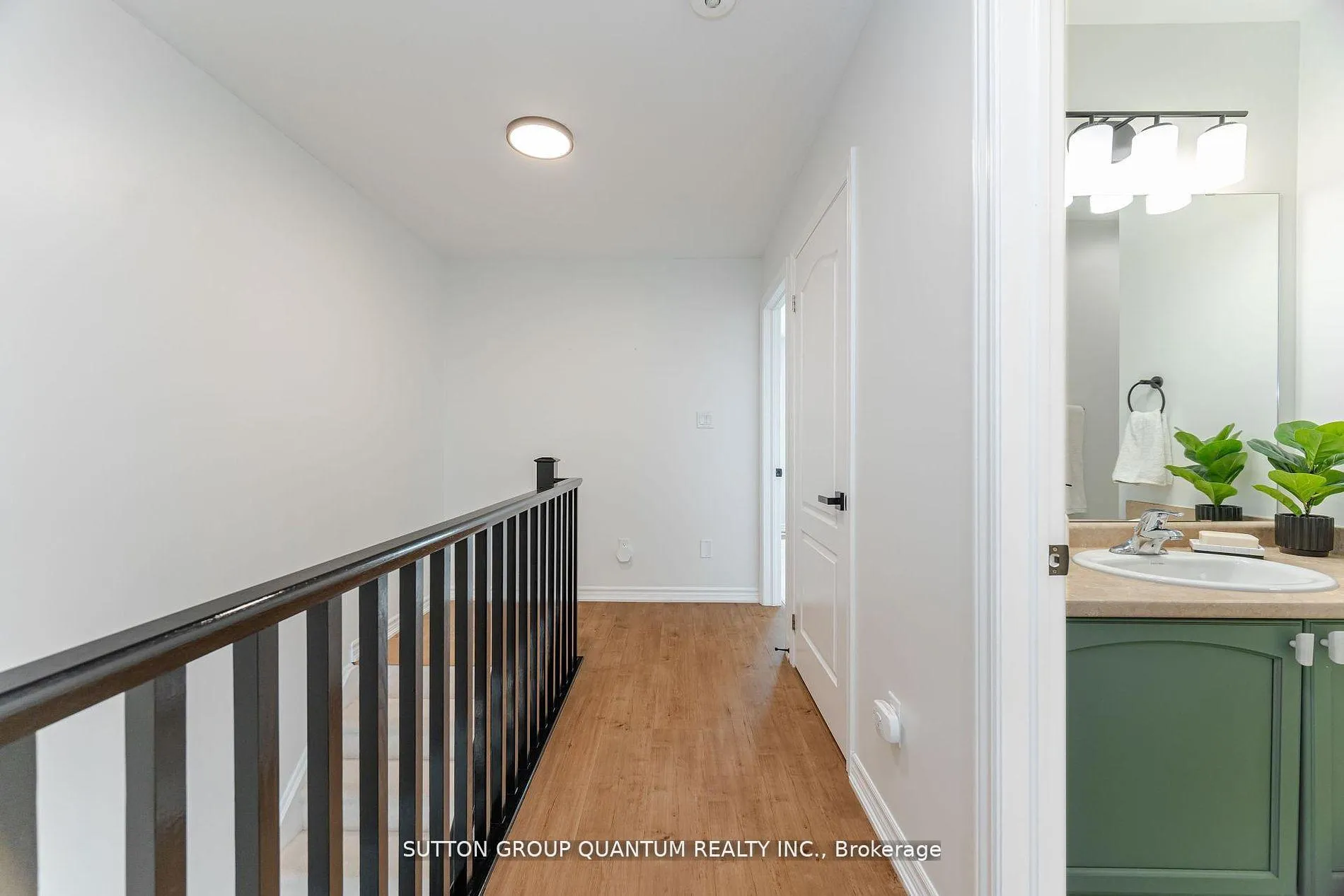 Photo 21 of 110 Borers Creek Circle, Hamilton, Waterdown — HOMEH