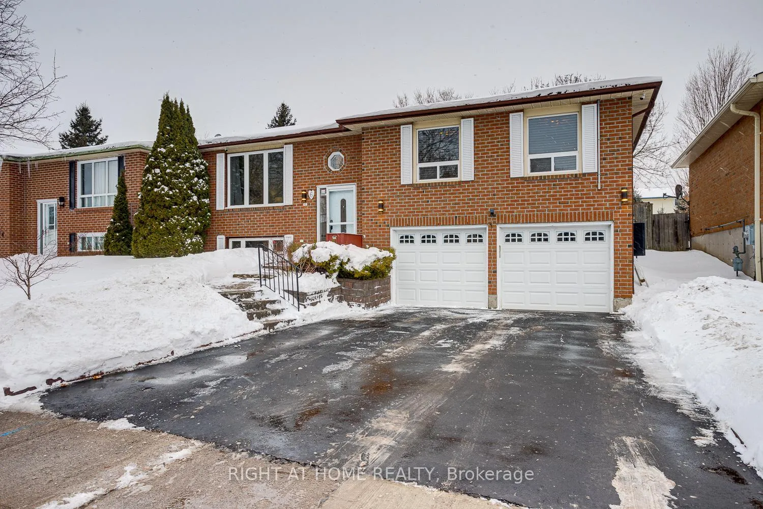 Photo 1 of 6 Ridgeview Drive, Scugog, Port Perry — HOMEH
