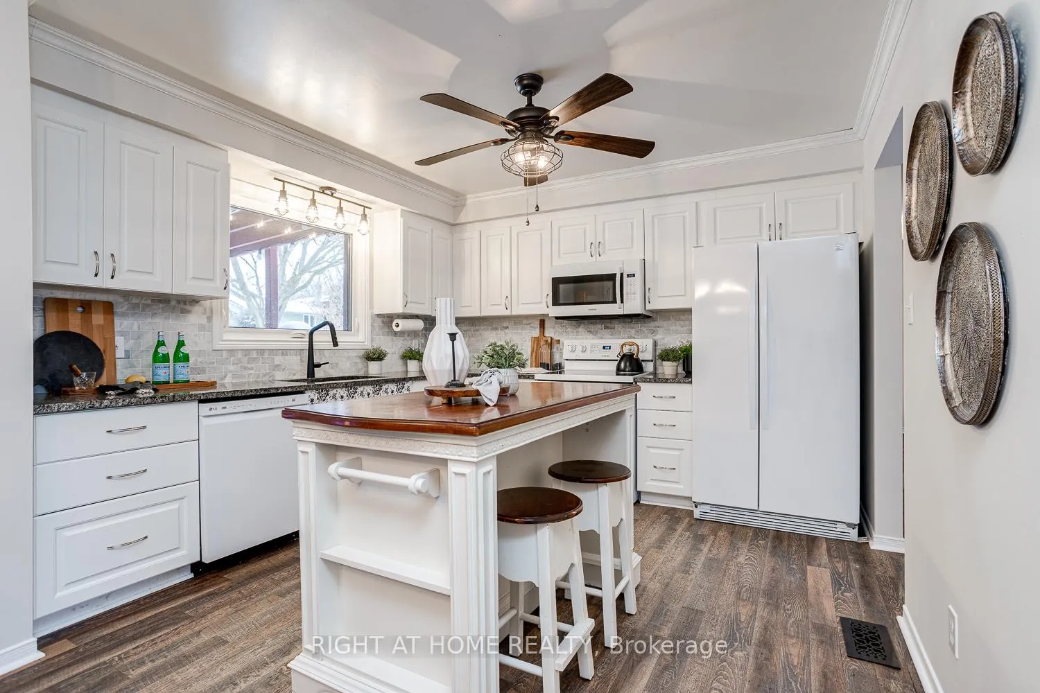 Photo 8 of 6 Ridgeview Drive, Scugog, Port Perry — HOMEH