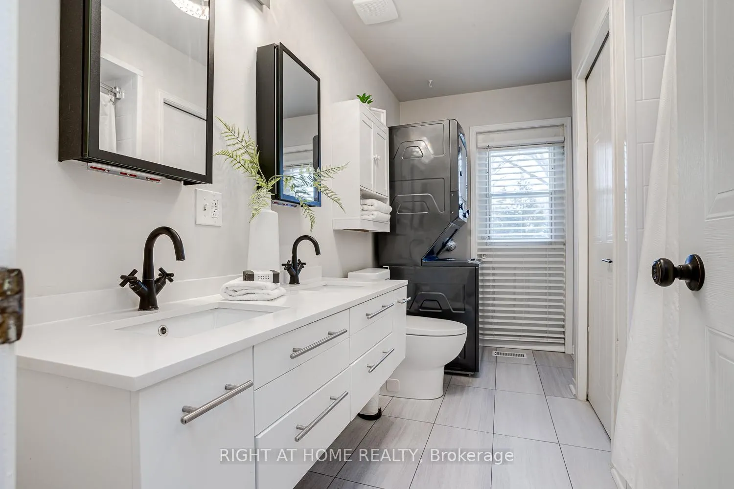 Photo 13 of 6 Ridgeview Drive, Scugog, Port Perry — HOMEH