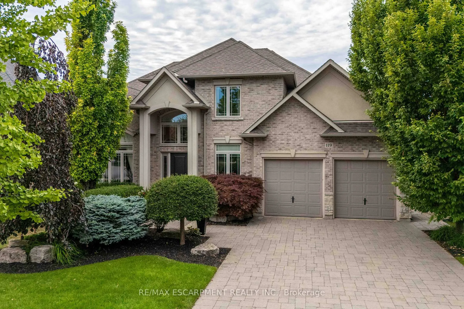 Photo 1 of 119 Tollgate Drive, Hamilton, Ancaster — HOMEH