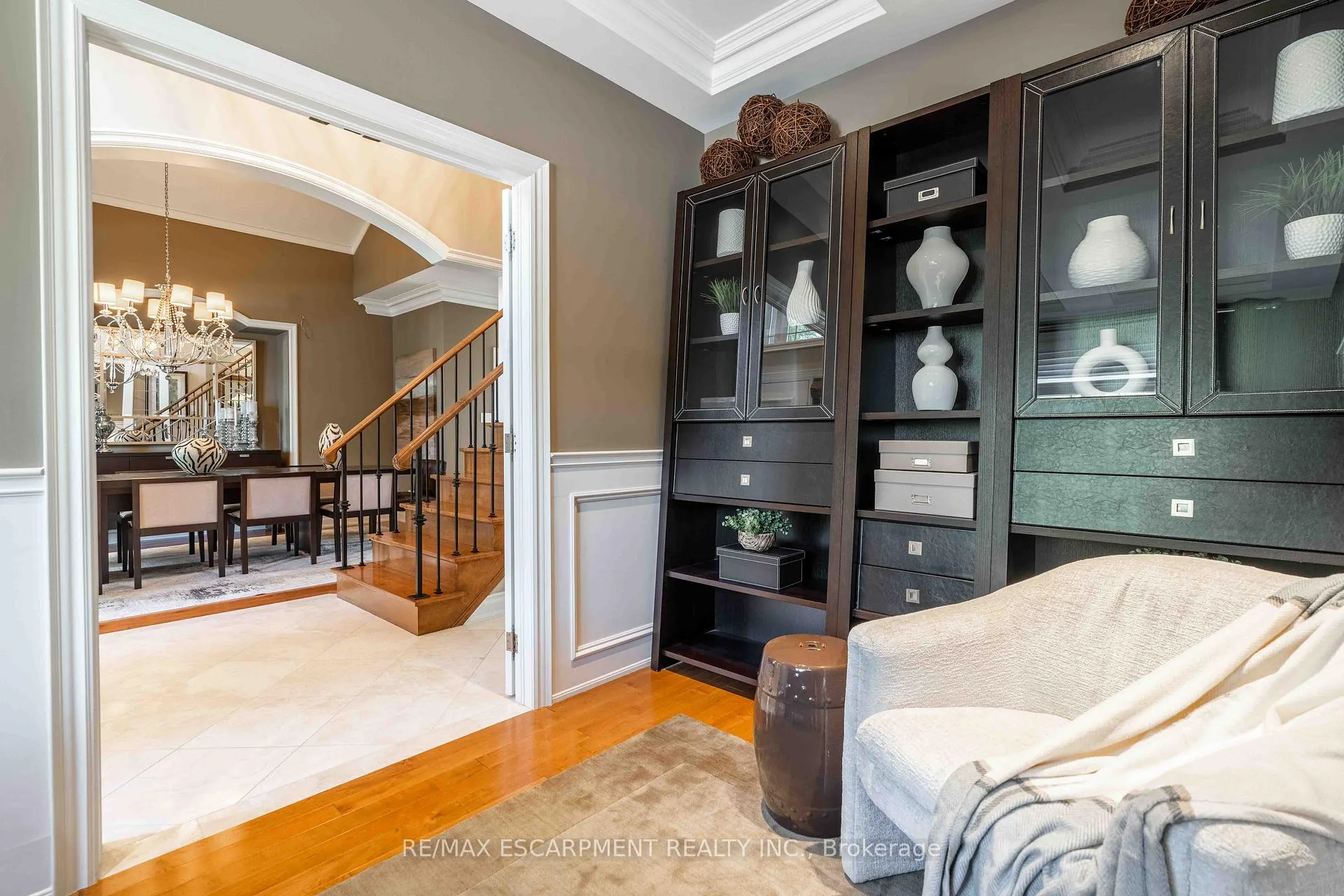 Photo 9 of 119 Tollgate Drive, Hamilton, Ancaster — HOMEH