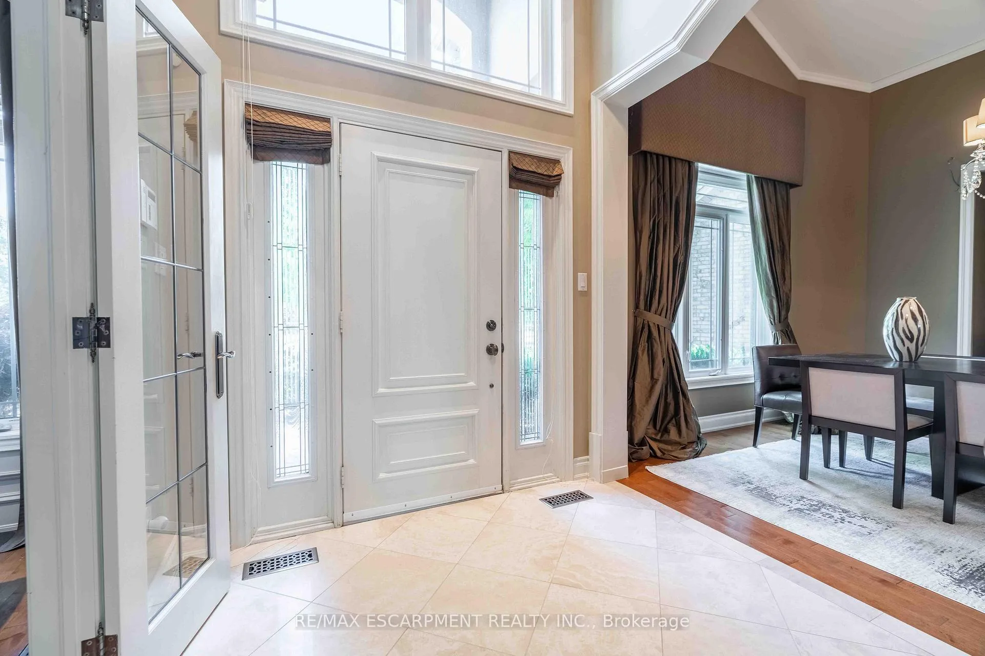 Photo 10 of 119 Tollgate Drive, Hamilton, Ancaster — HOMEH