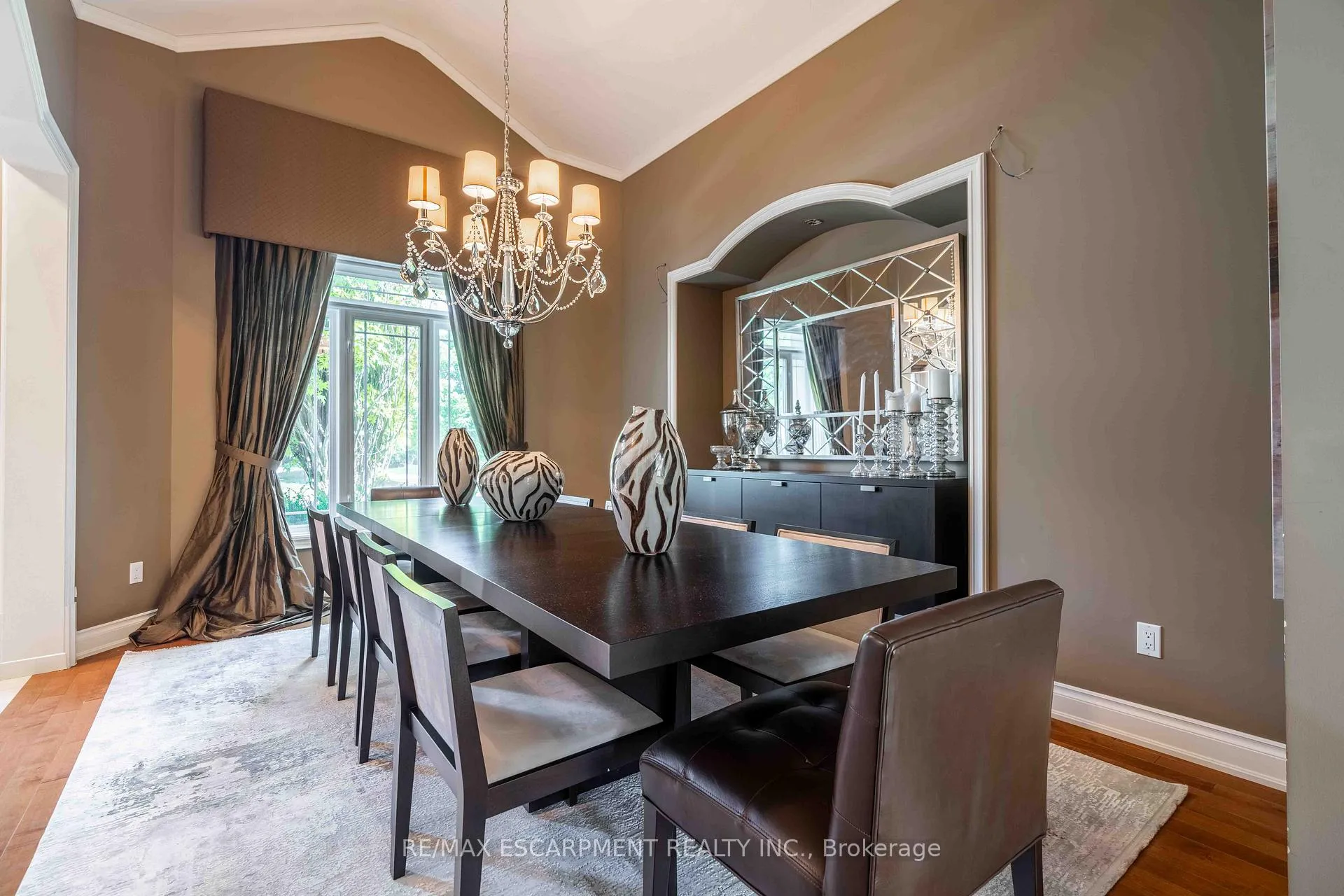 Photo 12 of 119 Tollgate Drive, Hamilton, Ancaster — HOMEH