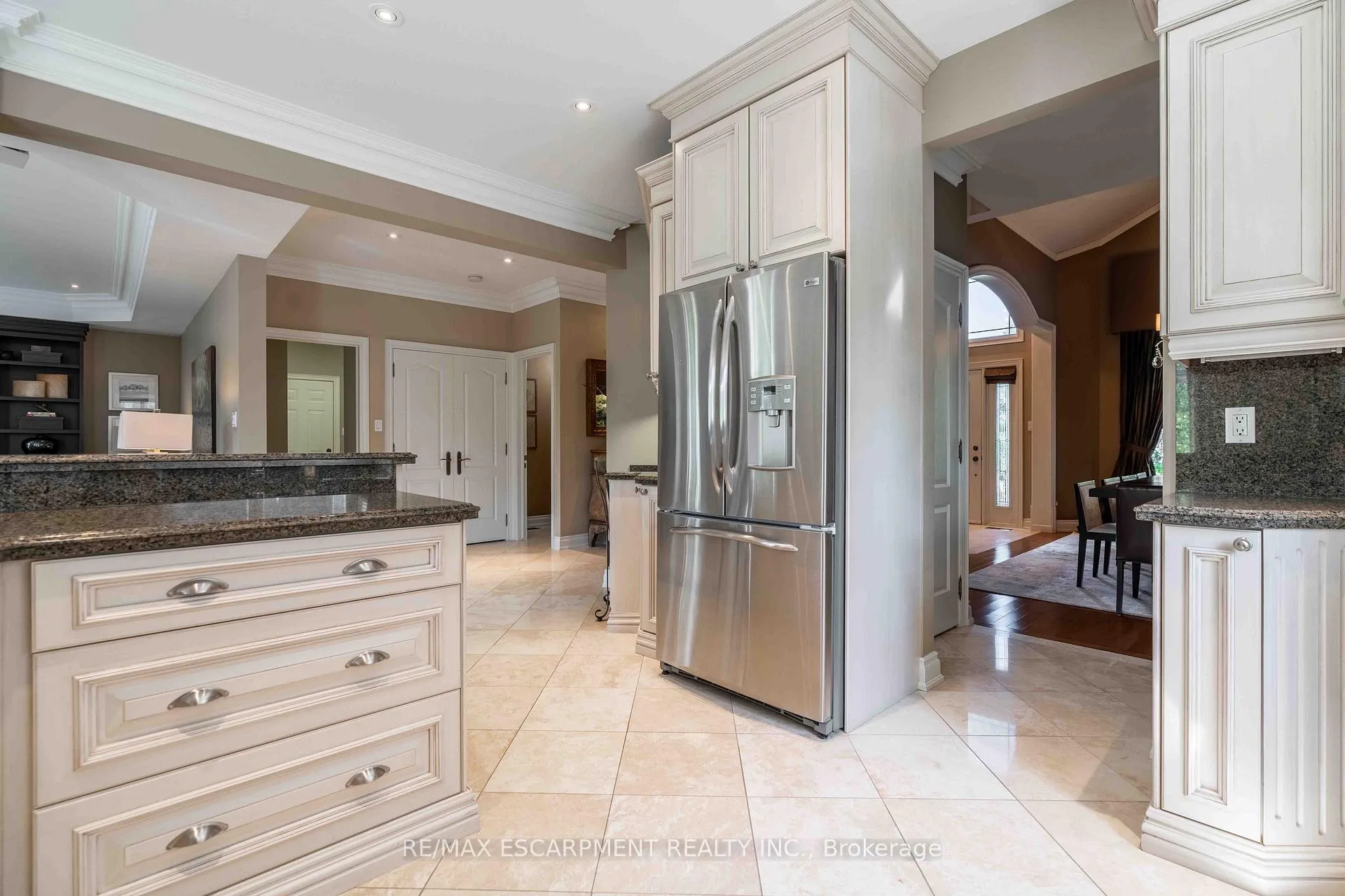 Photo 13 of 119 Tollgate Drive, Hamilton, Ancaster — HOMEH