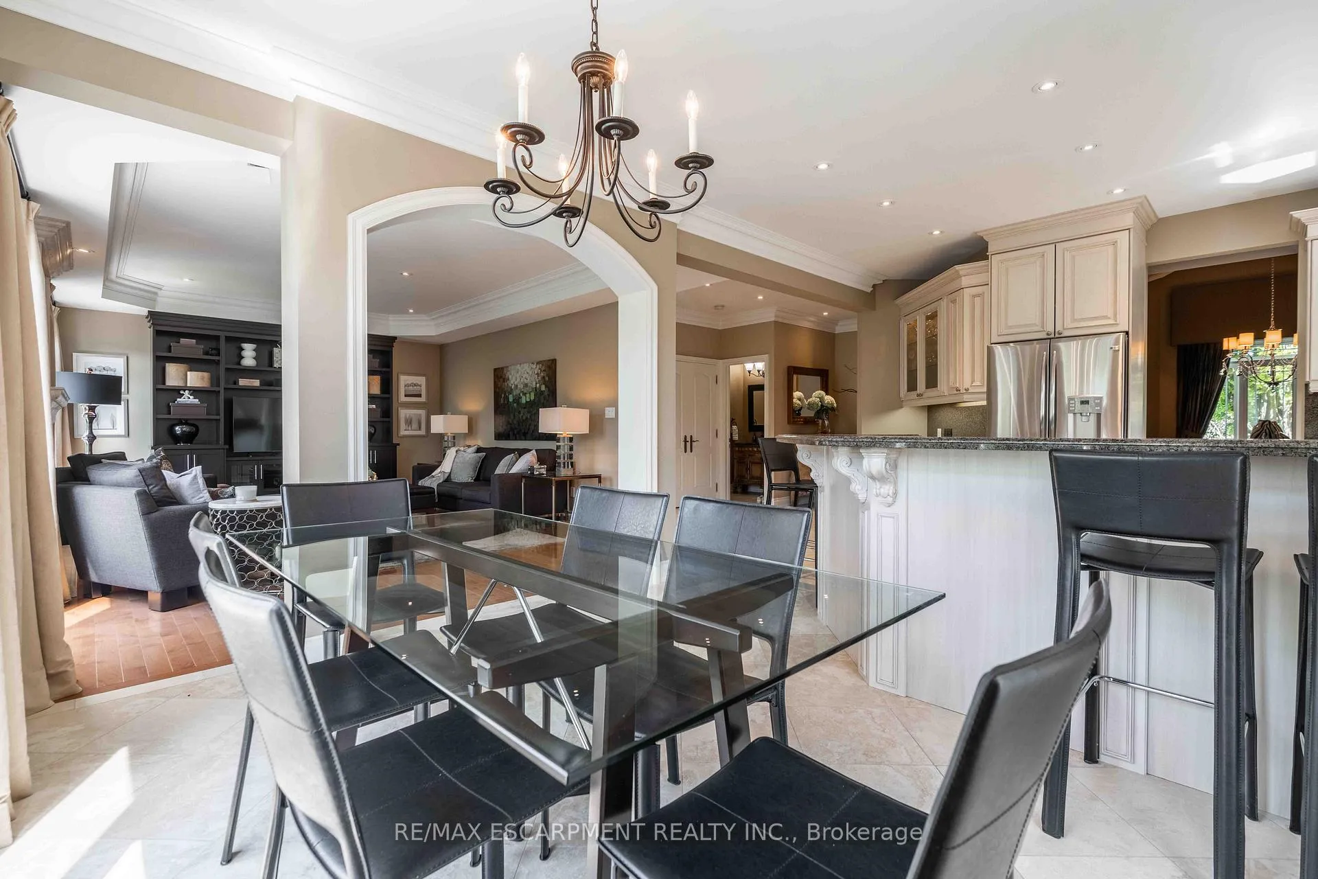 Photo 17 of 119 Tollgate Drive, Hamilton, Ancaster — HOMEH