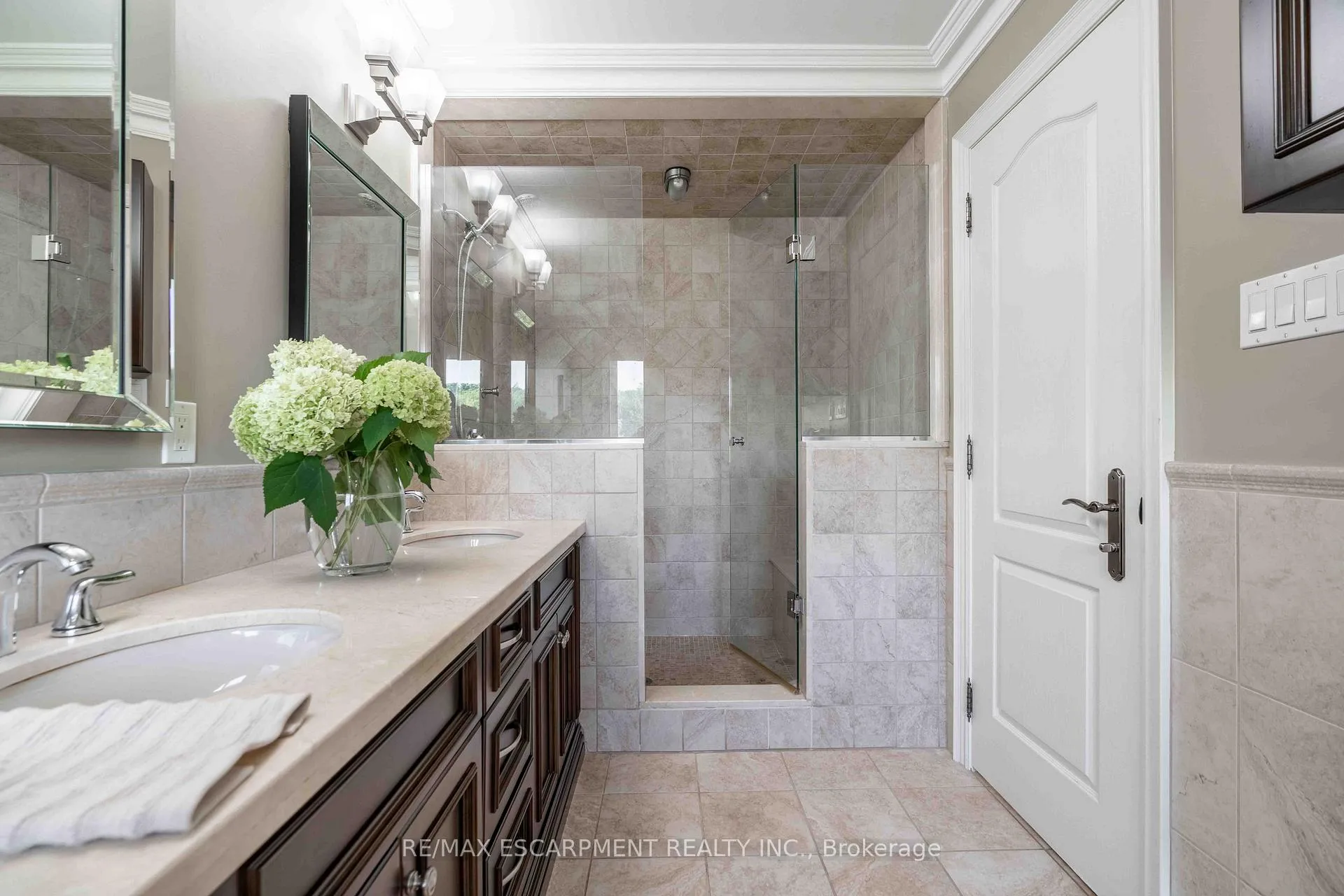 Photo 28 of 119 Tollgate Drive, Hamilton, Ancaster — HOMEH