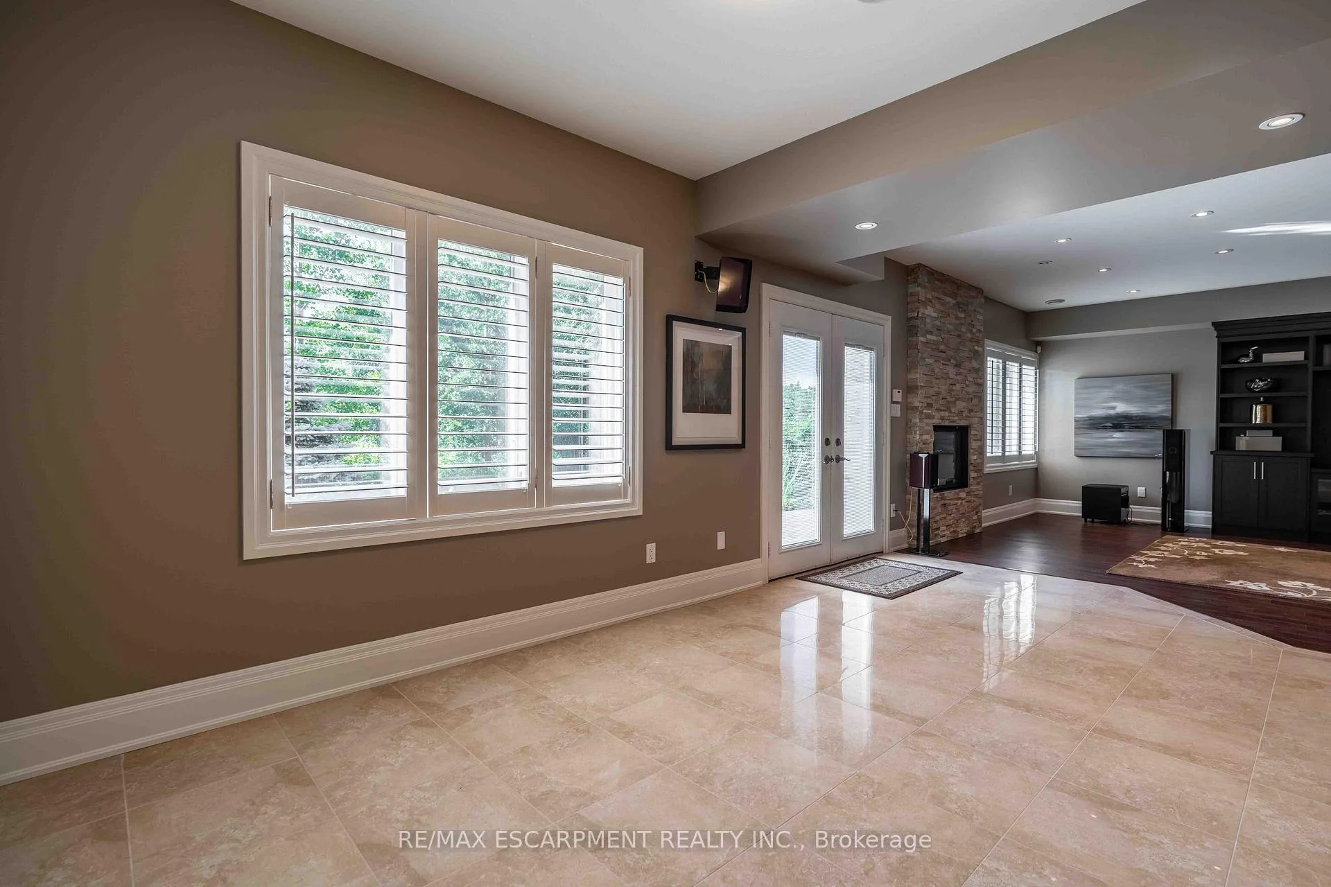 Photo 35 of 119 Tollgate Drive, Hamilton, Ancaster — HOMEH