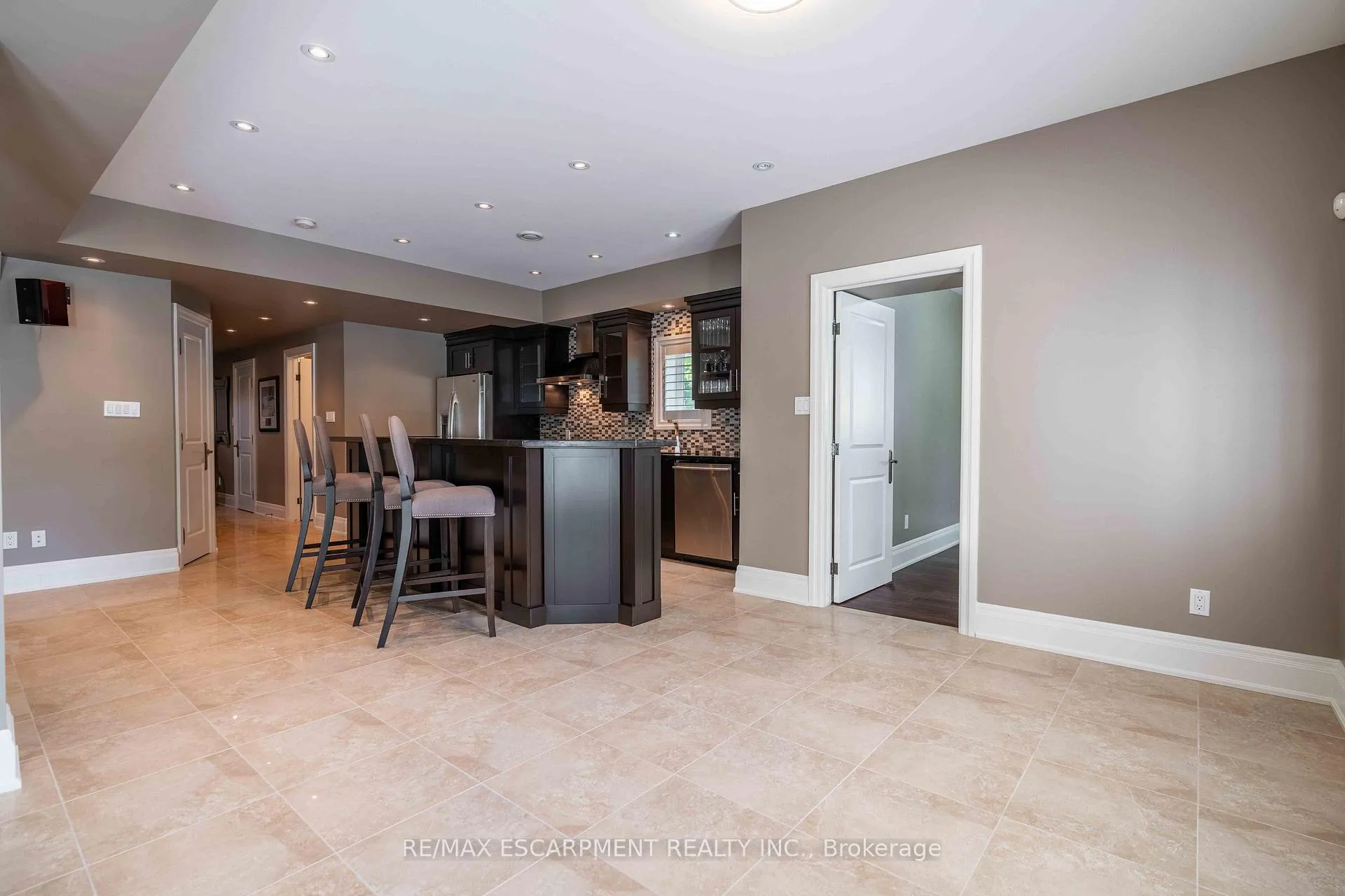 Photo 36 of 119 Tollgate Drive, Hamilton, Ancaster — HOMEH