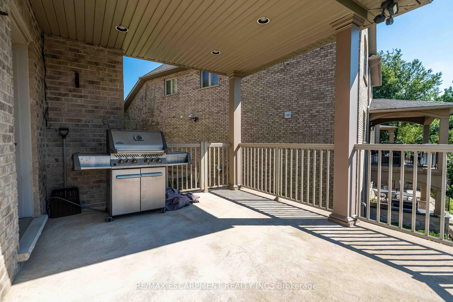 Photo 44 of 119 Tollgate Drive, Hamilton, Ancaster — HOMEH