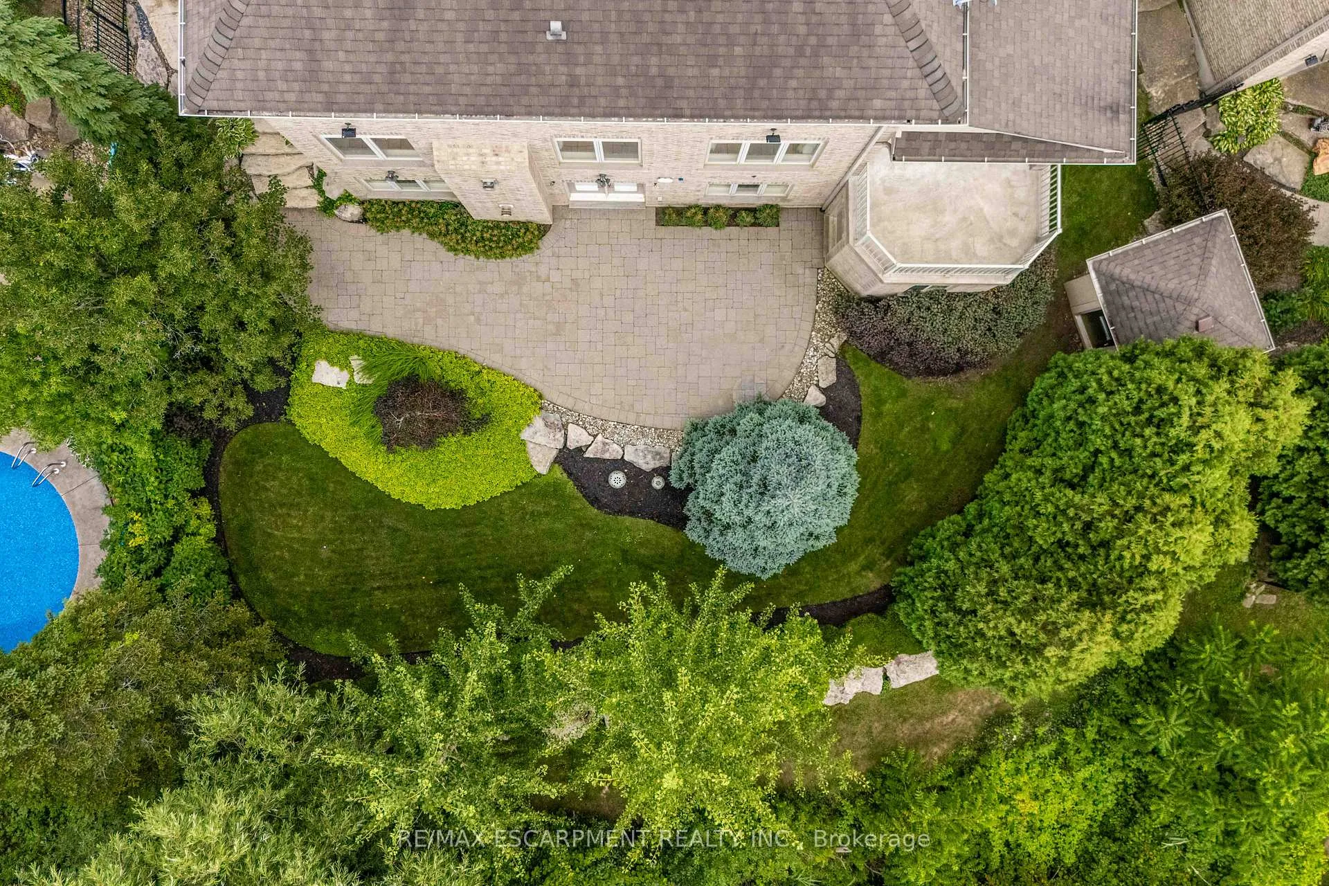Photo 48 of 119 Tollgate Drive, Hamilton, Ancaster — HOMEH