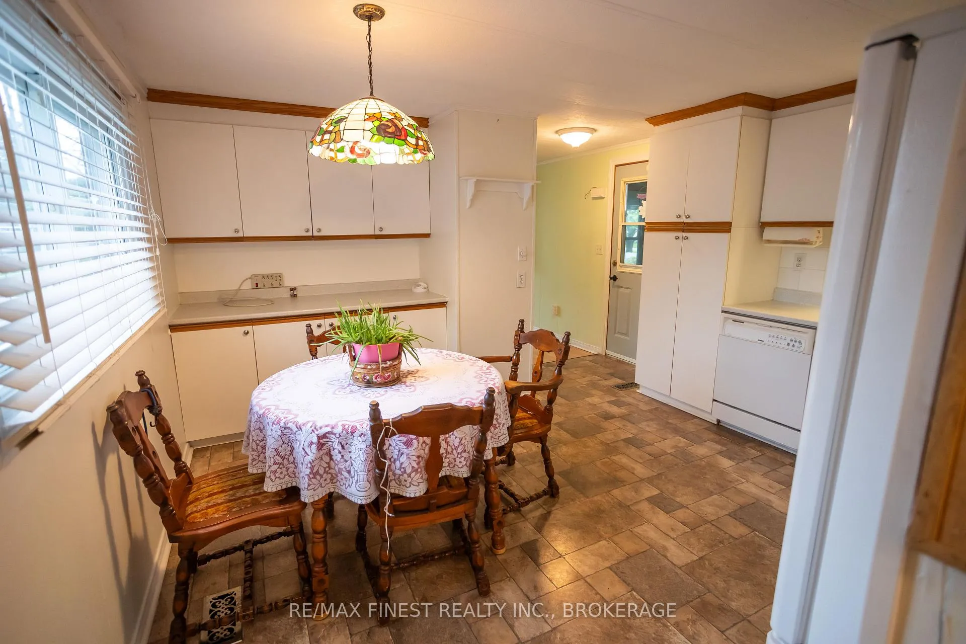 Photo 16 of 8 Abbey Glen Drive, Kingston, Rideau — HOMEH