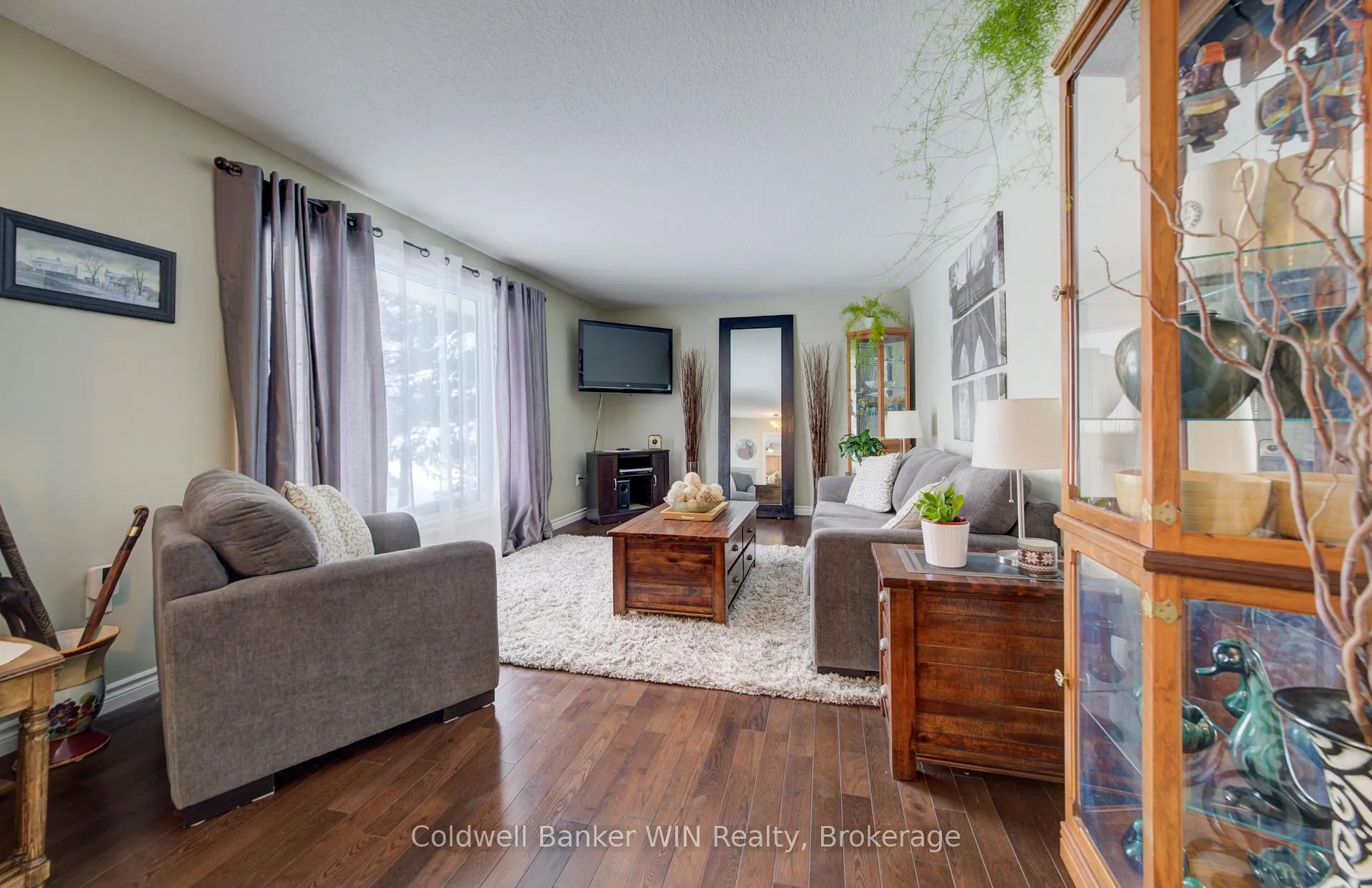 Photo 4 of 29 John Street W, Minto — HOMEH