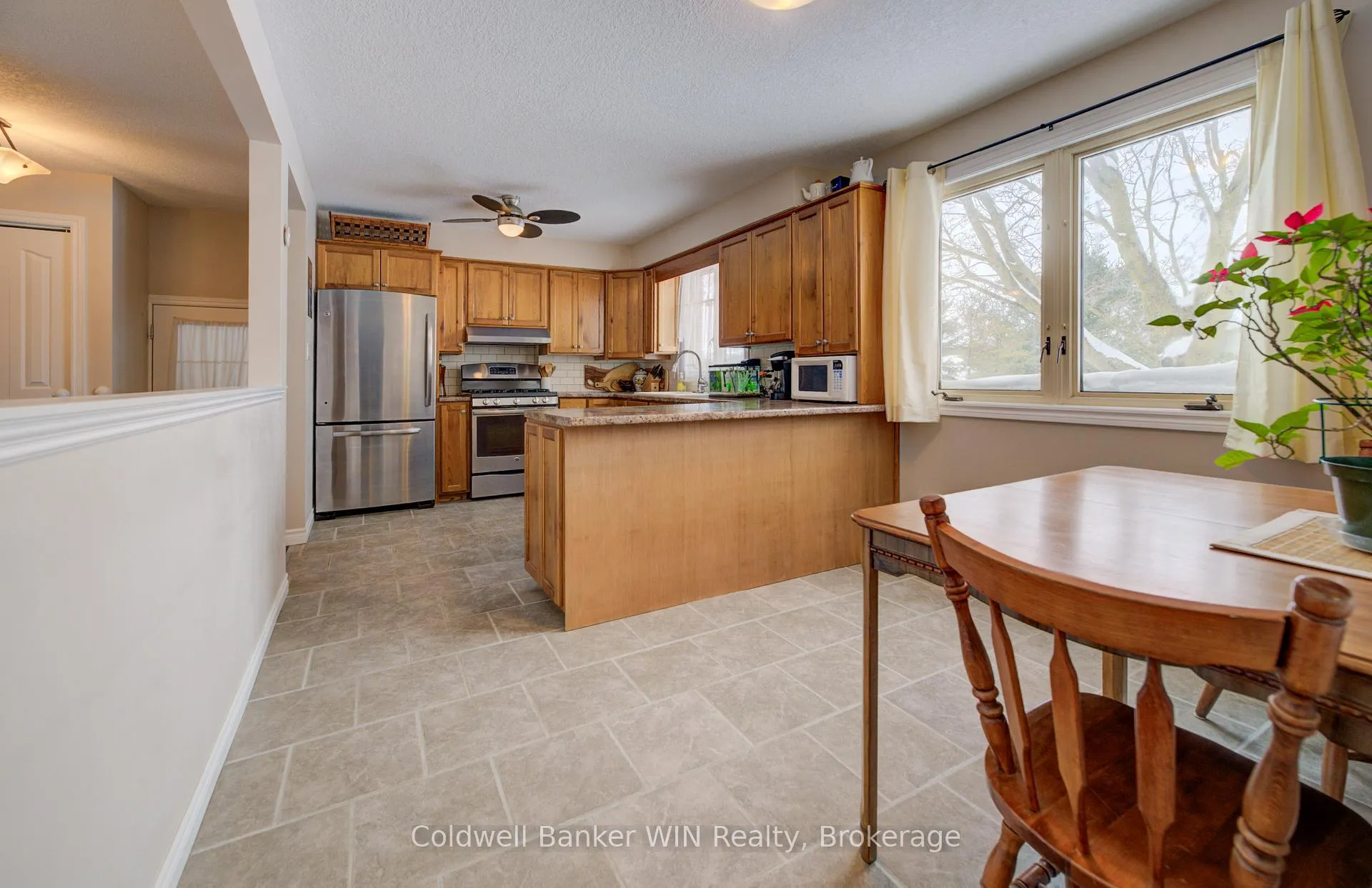 Photo 8 of 29 John Street W, Minto — HOMEH