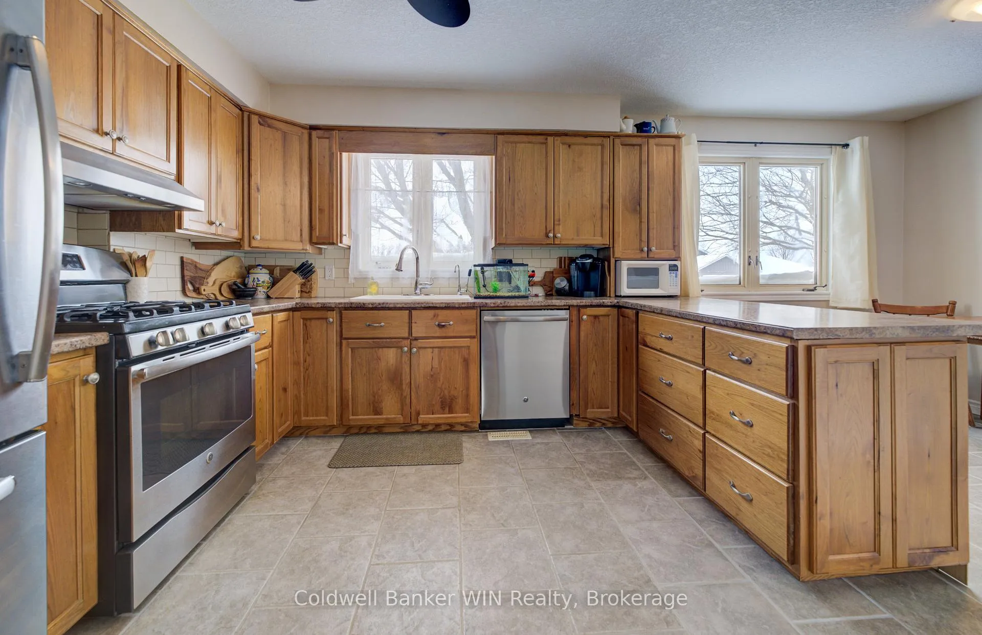 Photo 11 of 29 John Street W, Minto — HOMEH