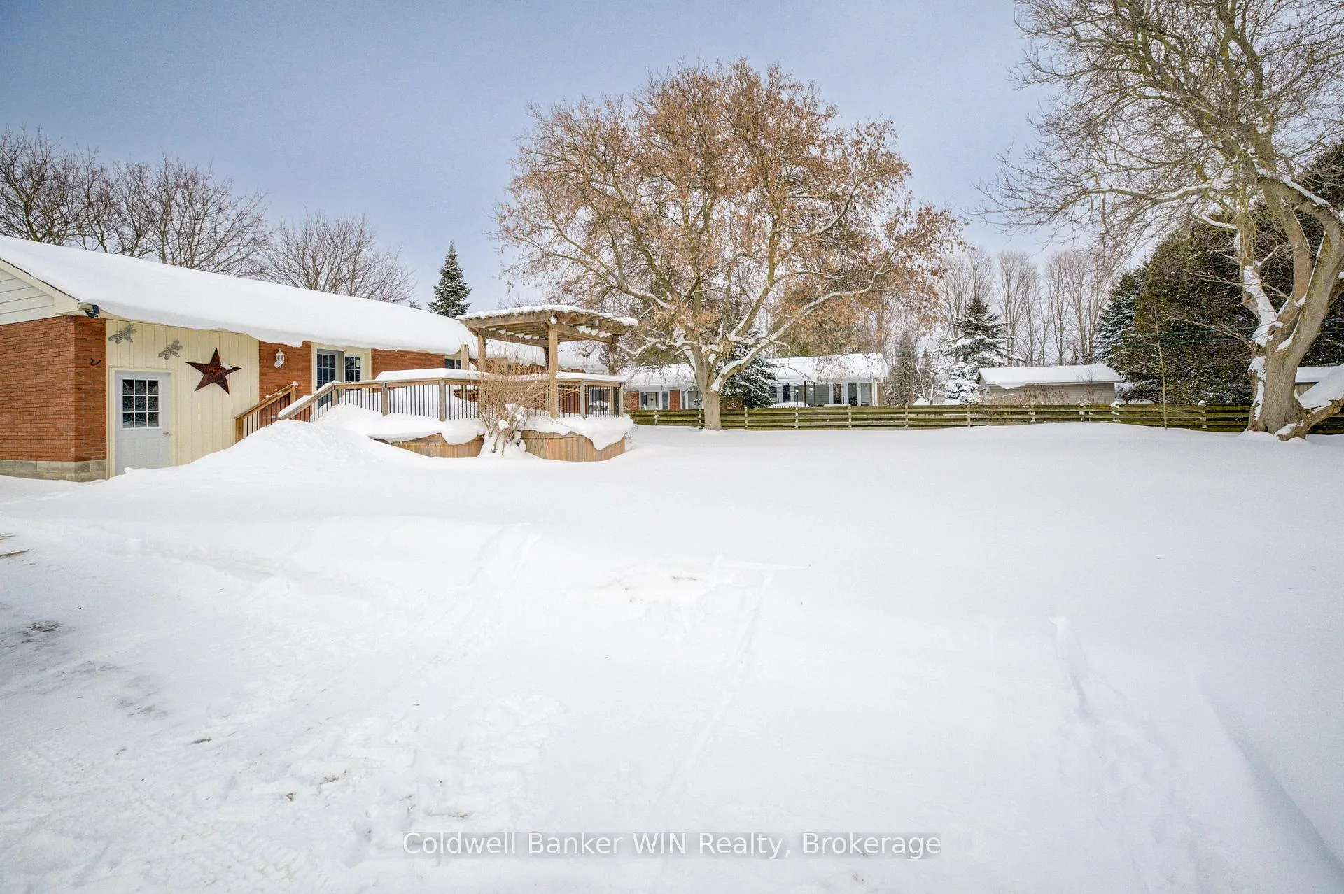Photo 34 of 29 John Street W, Minto — HOMEH