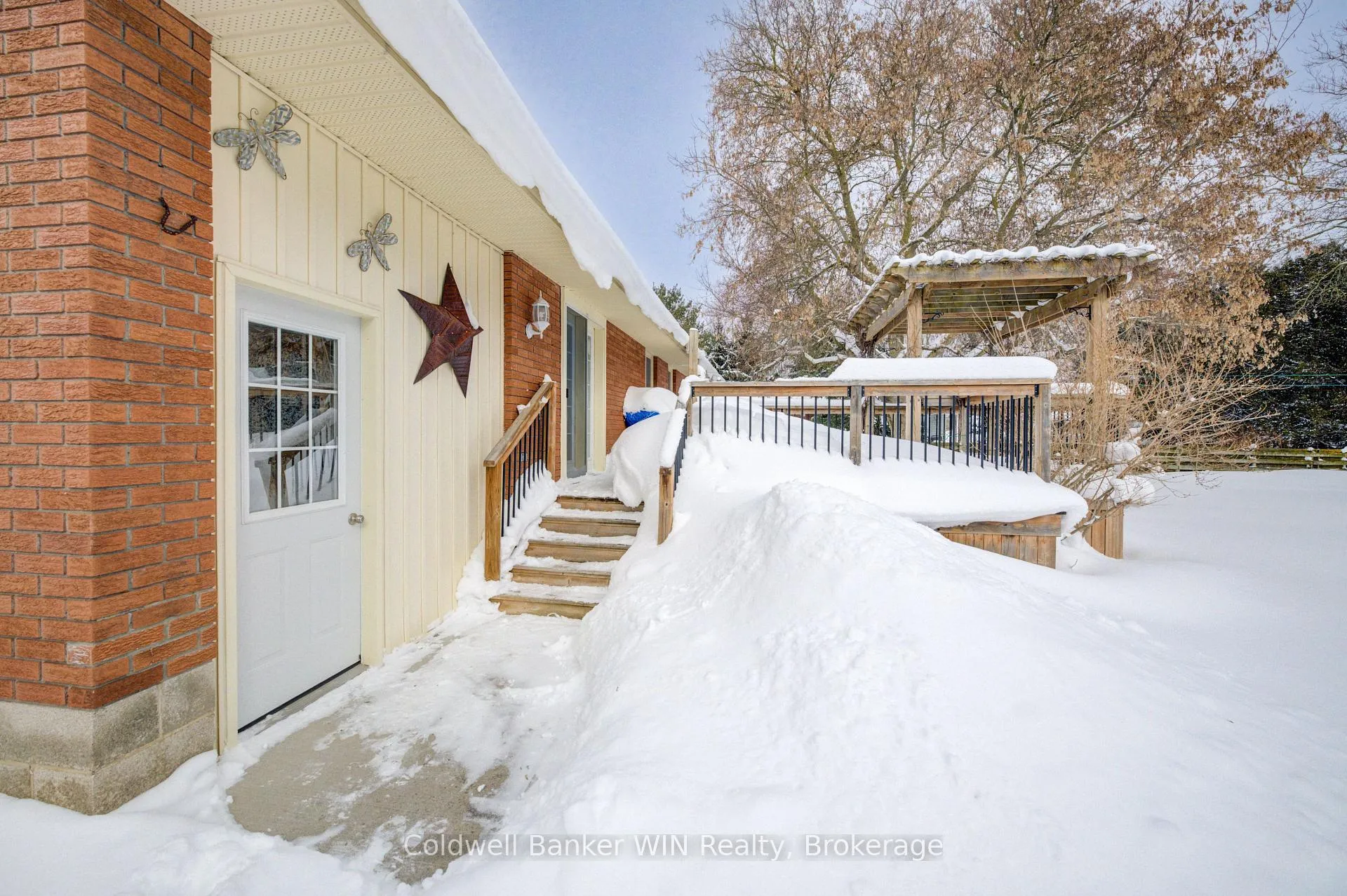 Photo 35 of 29 John Street W, Minto — HOMEH
