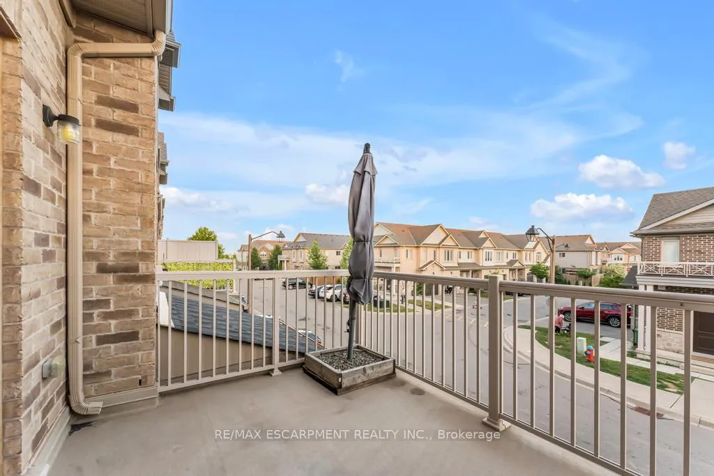 Photo 14 of 35 Crossings Way, Hamilton, Stoney Creek — HOMEH