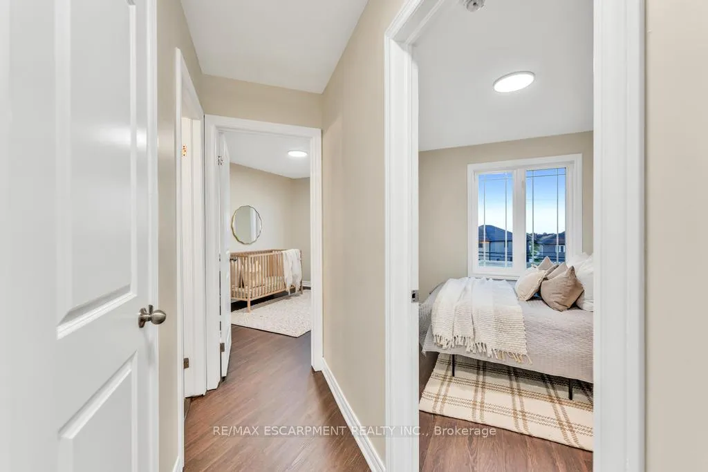 Photo 21 of 35 Crossings Way, Hamilton, Stoney Creek — HOMEH