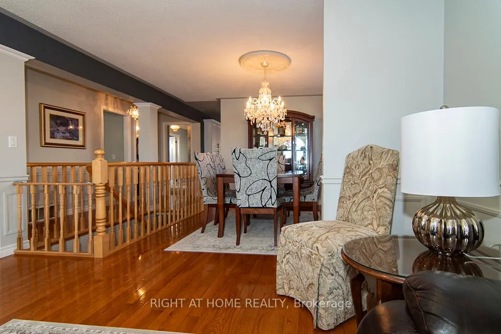 Photo 8 of 156 Gracehill Crescent, Hamilton, Rural Flamborough — HOMEH