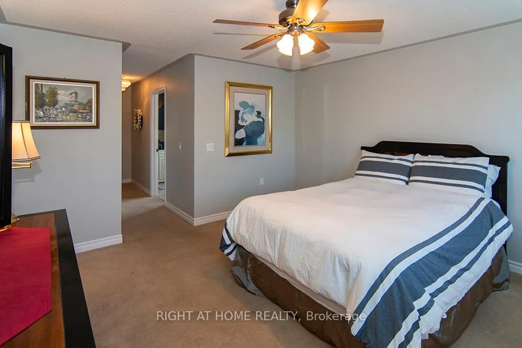 Photo 12 of 156 Gracehill Crescent, Hamilton, Rural Flamborough — HOMEH