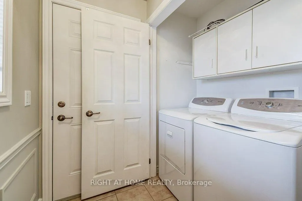 Photo 17 of 156 Gracehill Crescent, Hamilton, Rural Flamborough — HOMEH