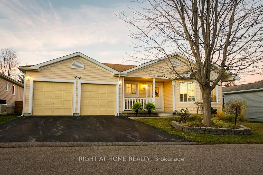 Photo 2 of 156 Gracehill Crescent, Hamilton, Rural Flamborough — HOMEH