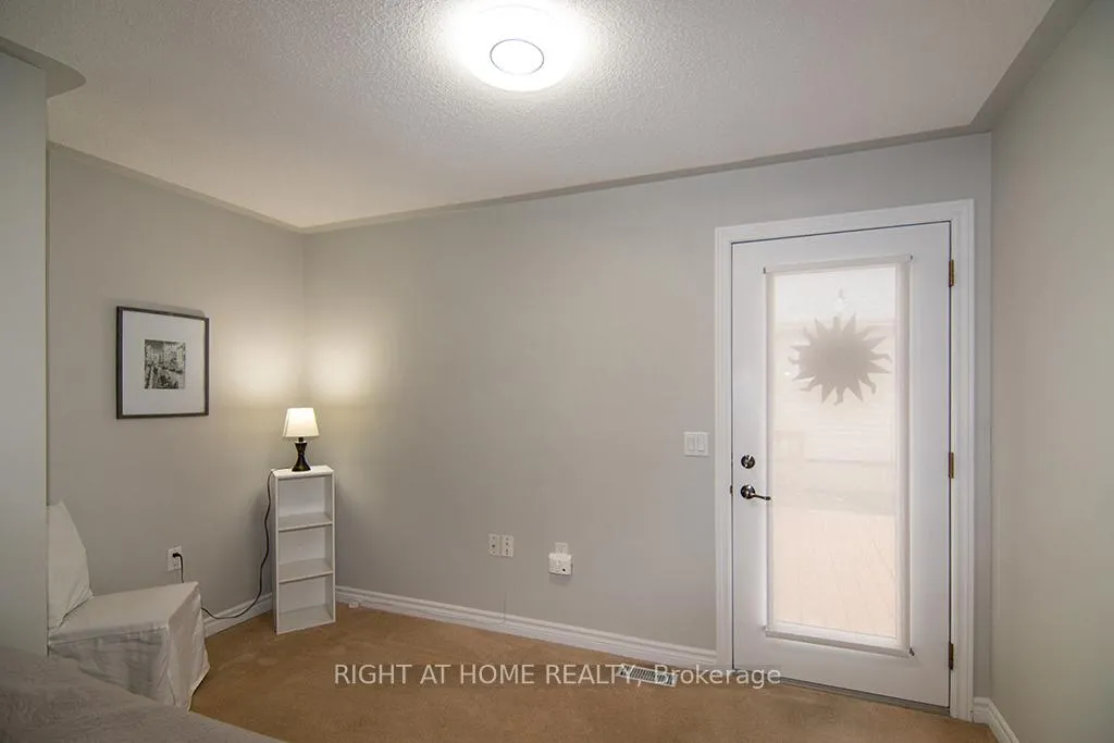 Photo 18 of 156 Gracehill Crescent, Hamilton, Rural Flamborough — HOMEH
