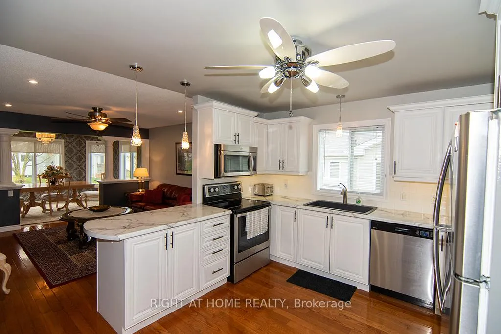 Photo 22 of 156 Gracehill Crescent, Hamilton, Rural Flamborough — HOMEH