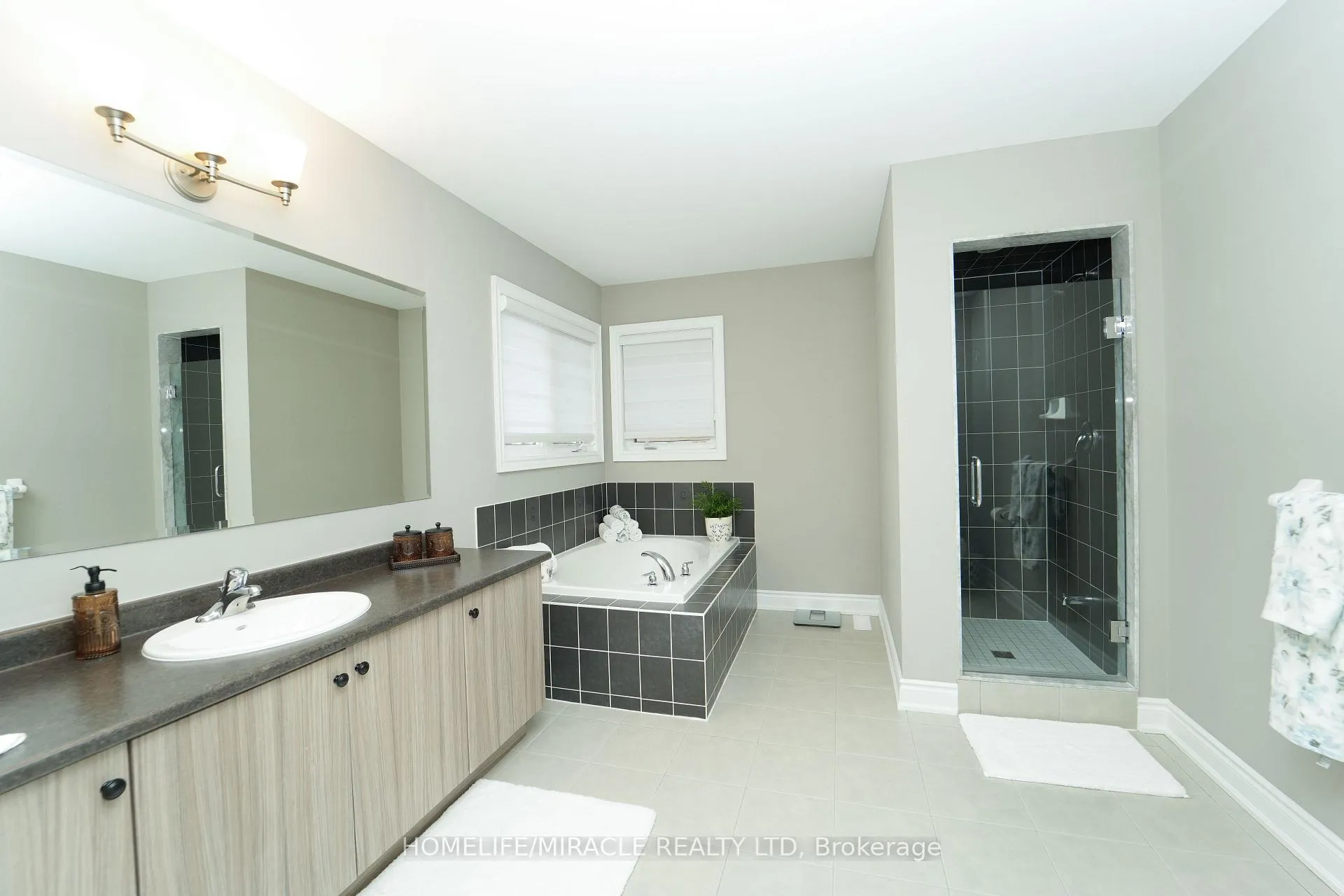 Photo 37 of 47 McKay Avenue, New Tecumseth, Tottenham — HOMEH