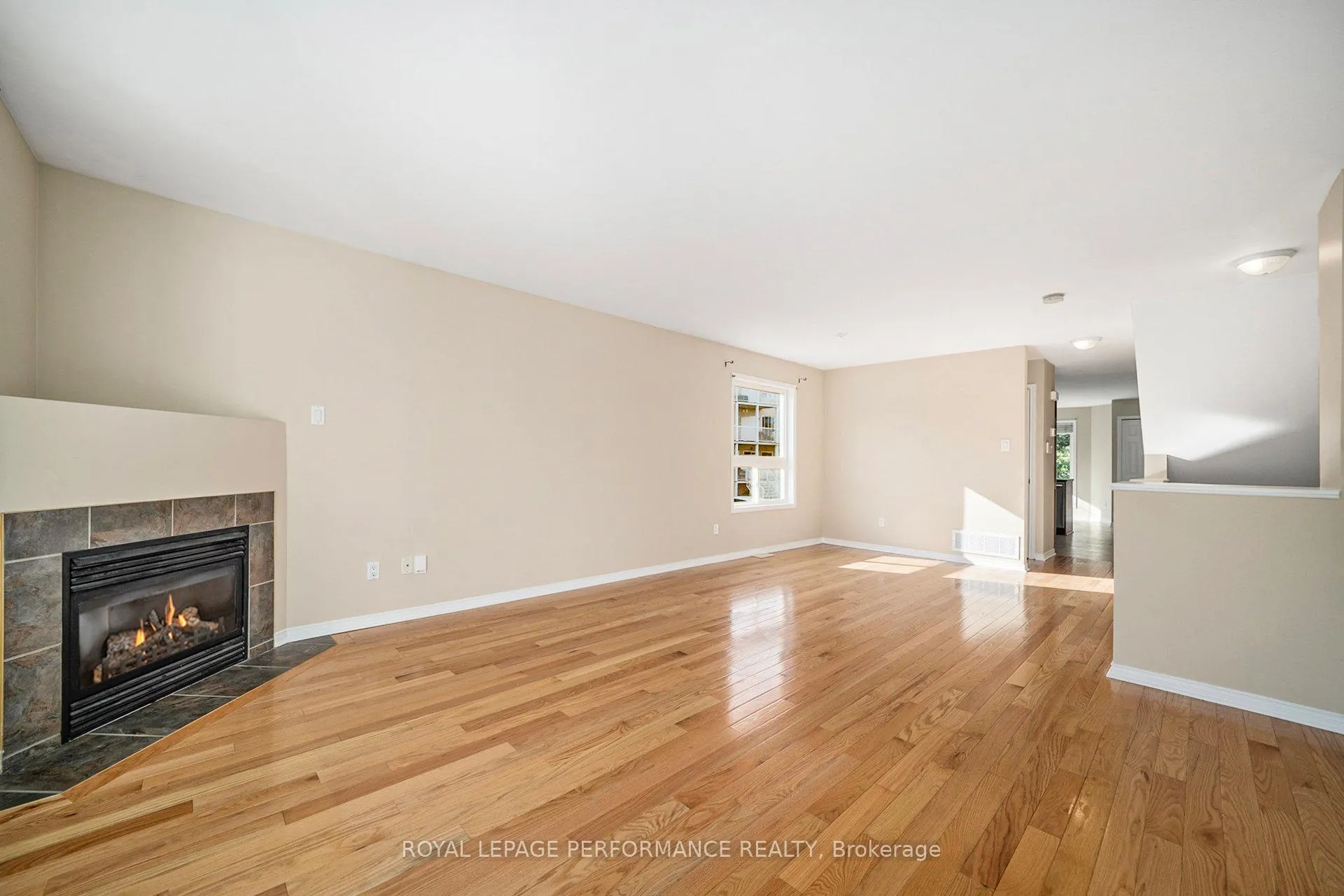 Photo 8 of Unit 52, 130 Berrigan Drive, Ottawa, Barrhaven - Longfields — HOMEH