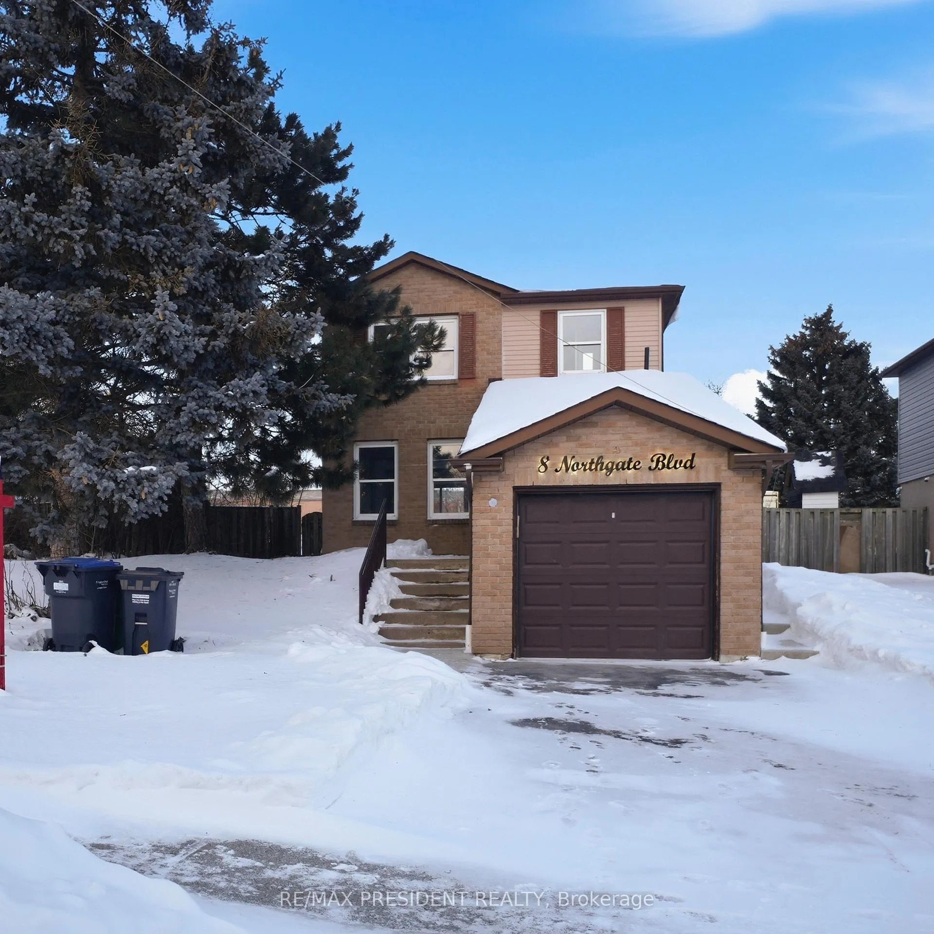 Photo 1 of 8 Northgate Boulevard, Brampton, Westgate — HOMEH