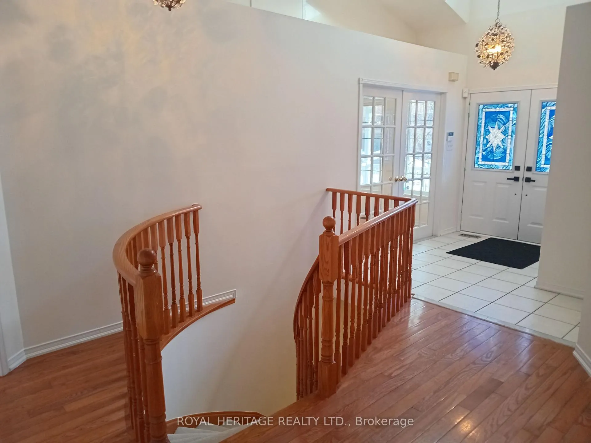 Photo 3 of 16 Corridale Avenue, Whitby, Brooklin — HOMEH