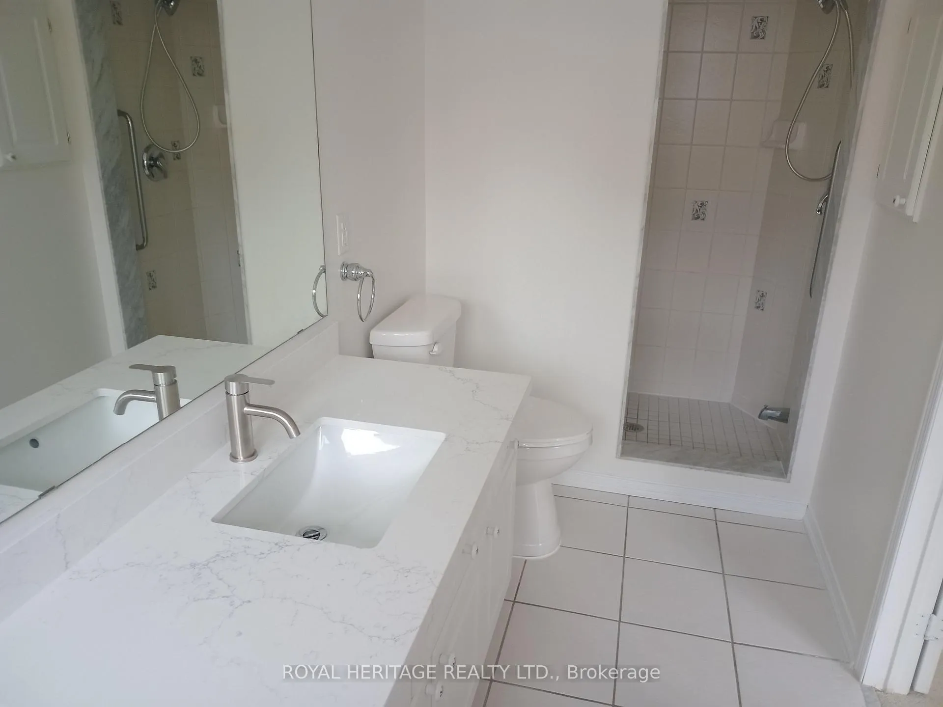 Photo 13 of 16 Corridale Avenue, Whitby, Brooklin — HOMEH
