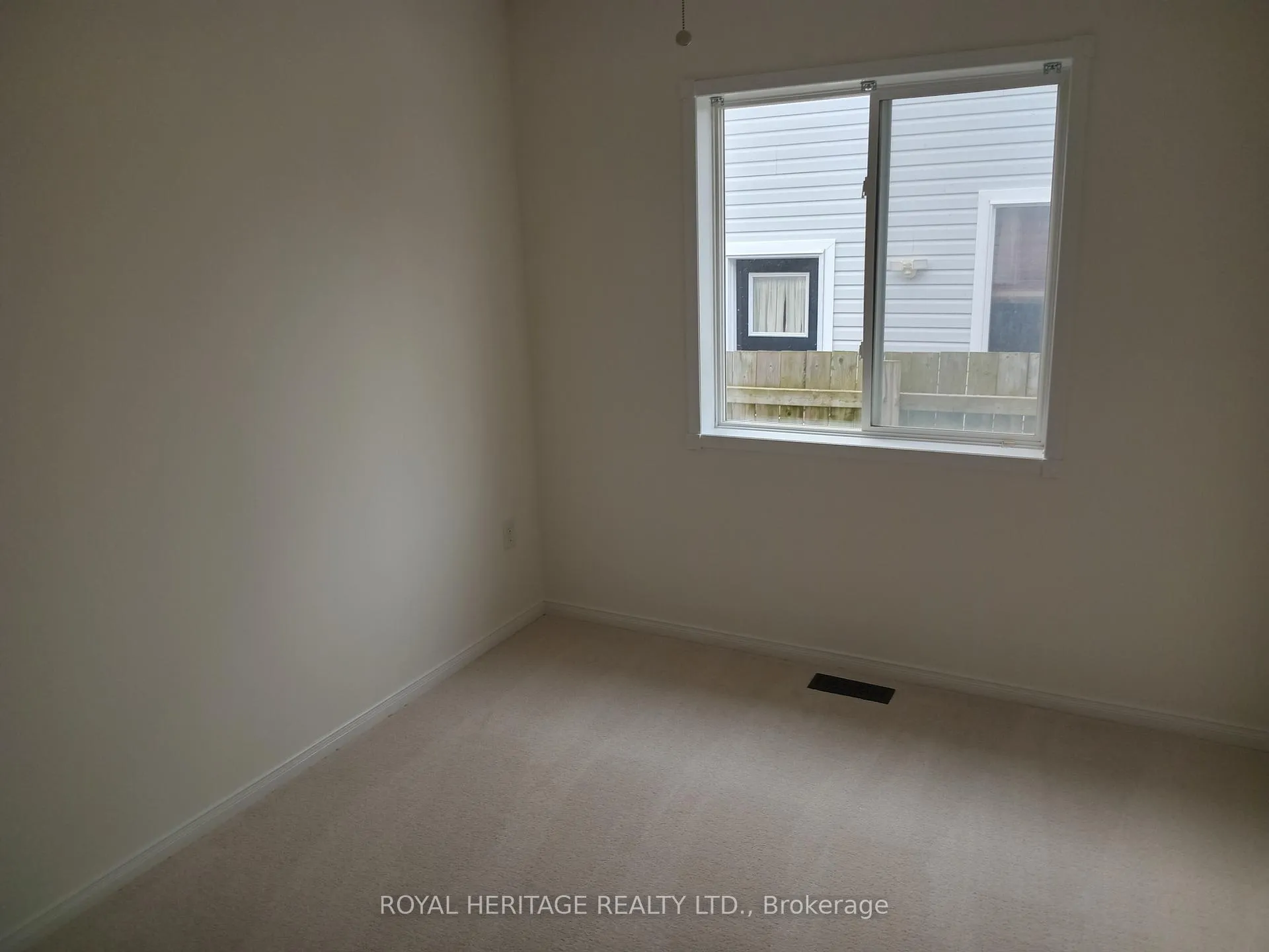 Photo 15 of 16 Corridale Avenue, Whitby, Brooklin — HOMEH