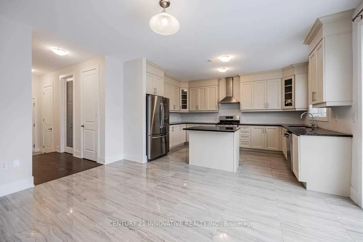 Photo 7 of 1042 Kingpeak Crescent, Pickering, Rural Pickering — HOMEH