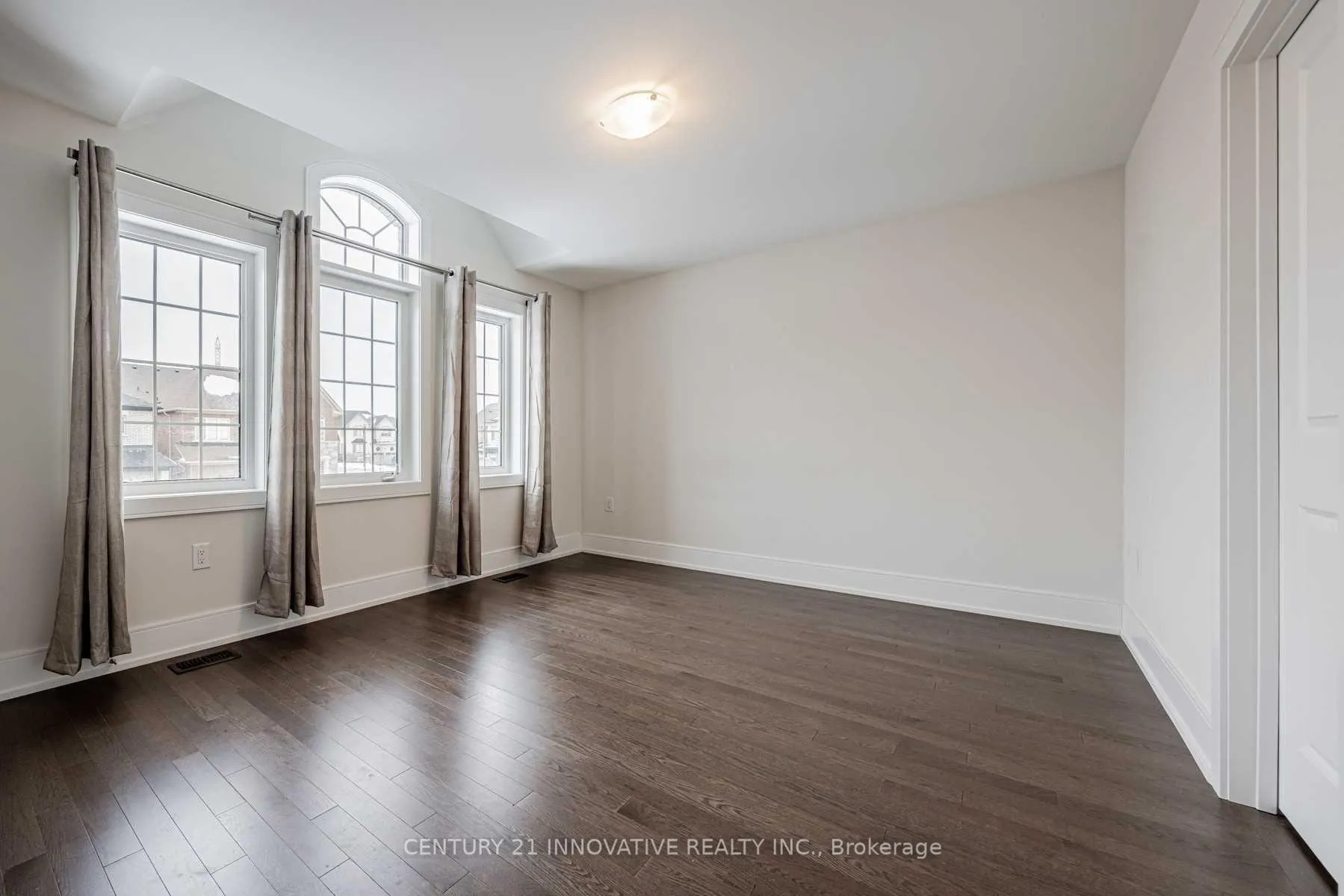 Photo 18 of 1042 Kingpeak Crescent, Pickering, Rural Pickering — HOMEH