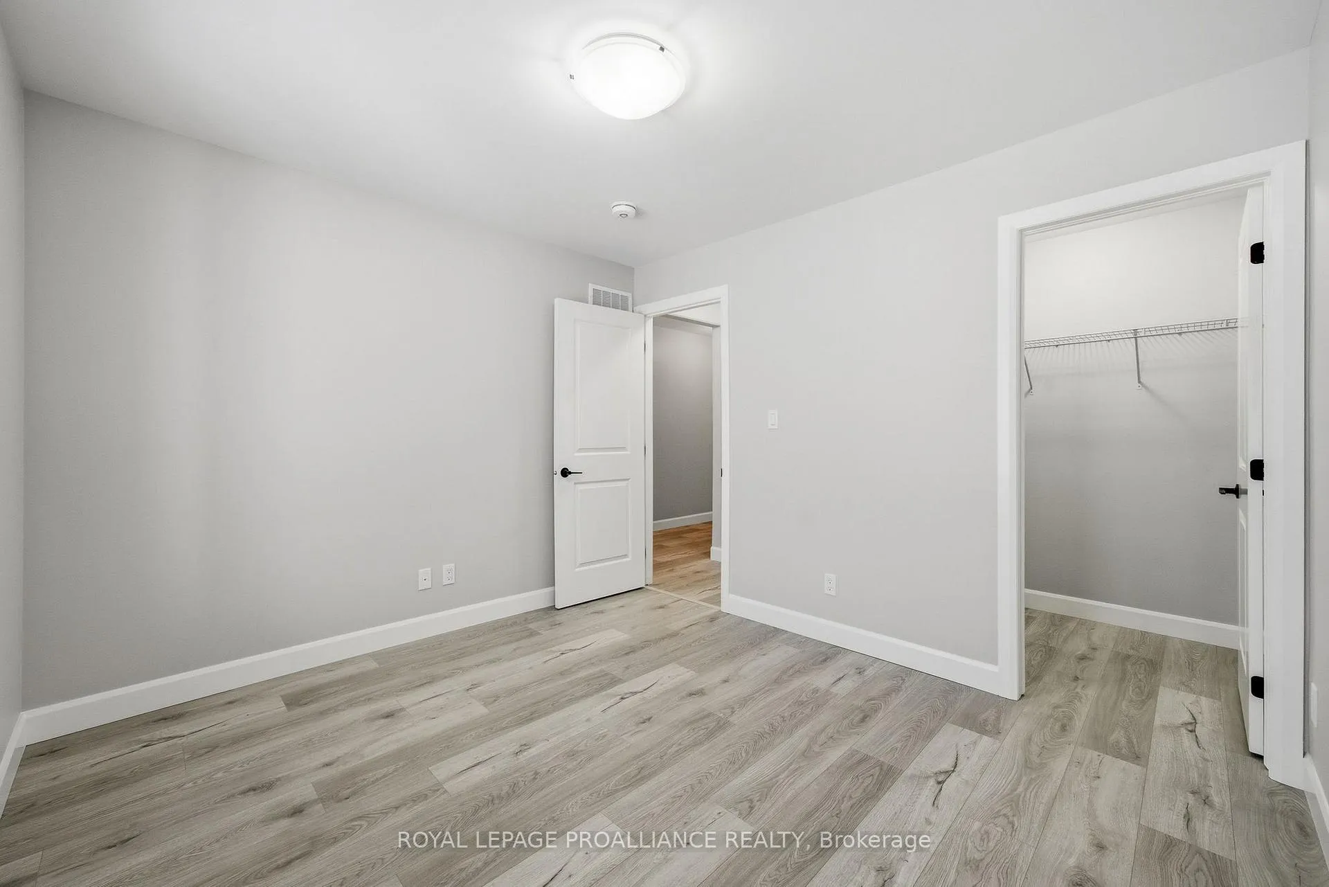 Photo 10 of 120 Hastings Park Drive, Belleville, Belleville Ward — HOMEH