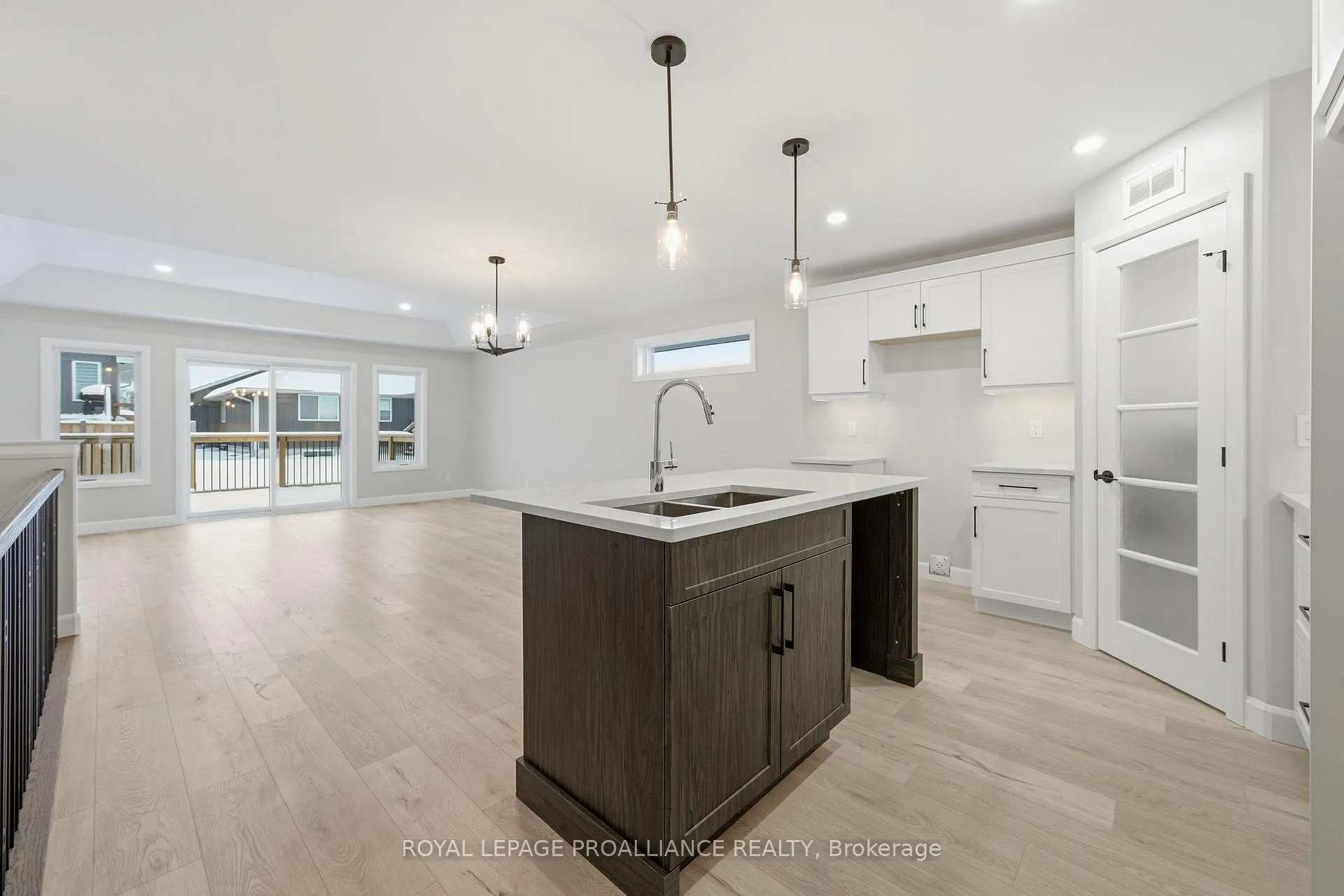 Photo 12 of 120 Hastings Park Drive, Belleville, Belleville Ward — HOMEH