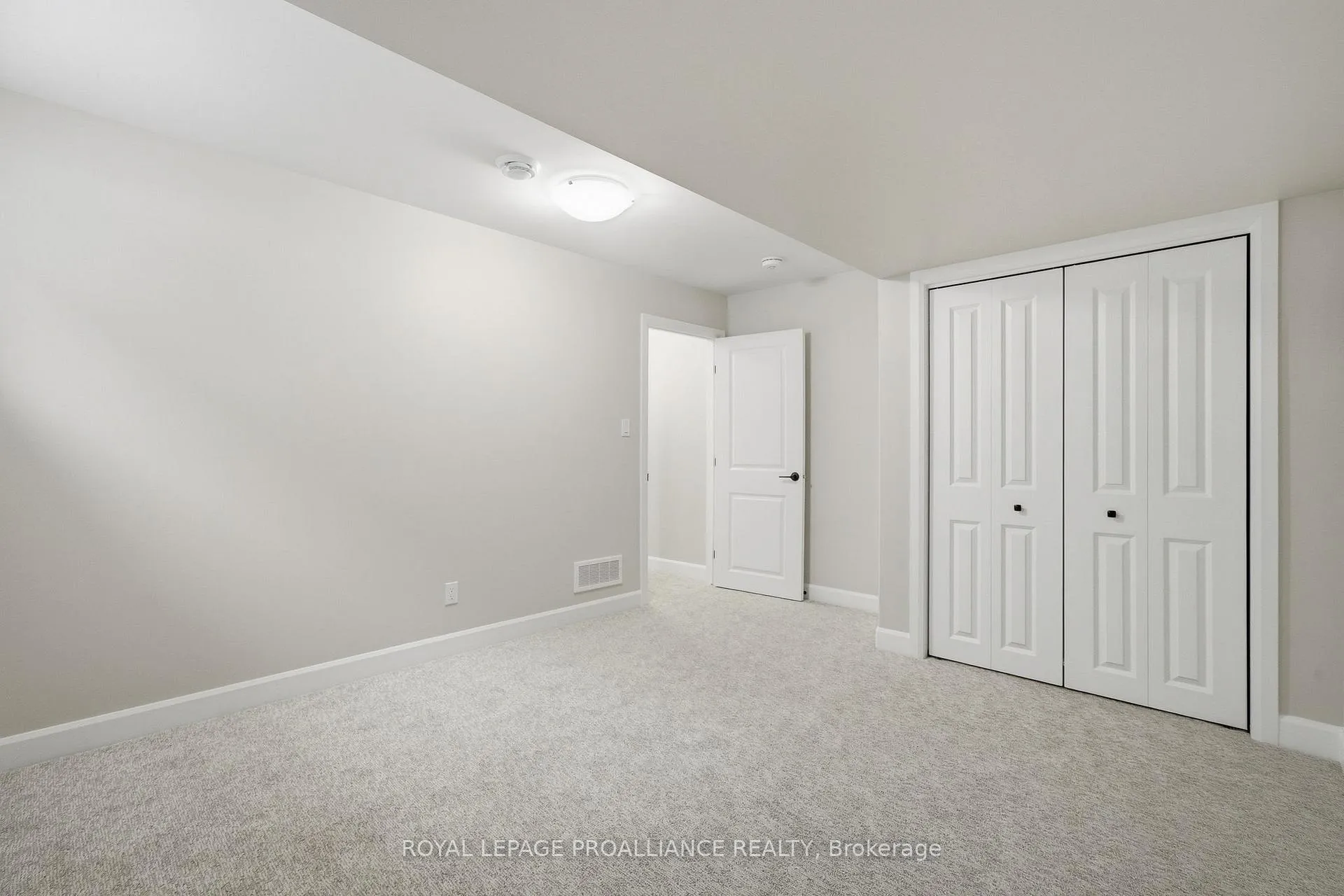 Photo 32 of 120 Hastings Park Drive, Belleville, Belleville Ward — HOMEH