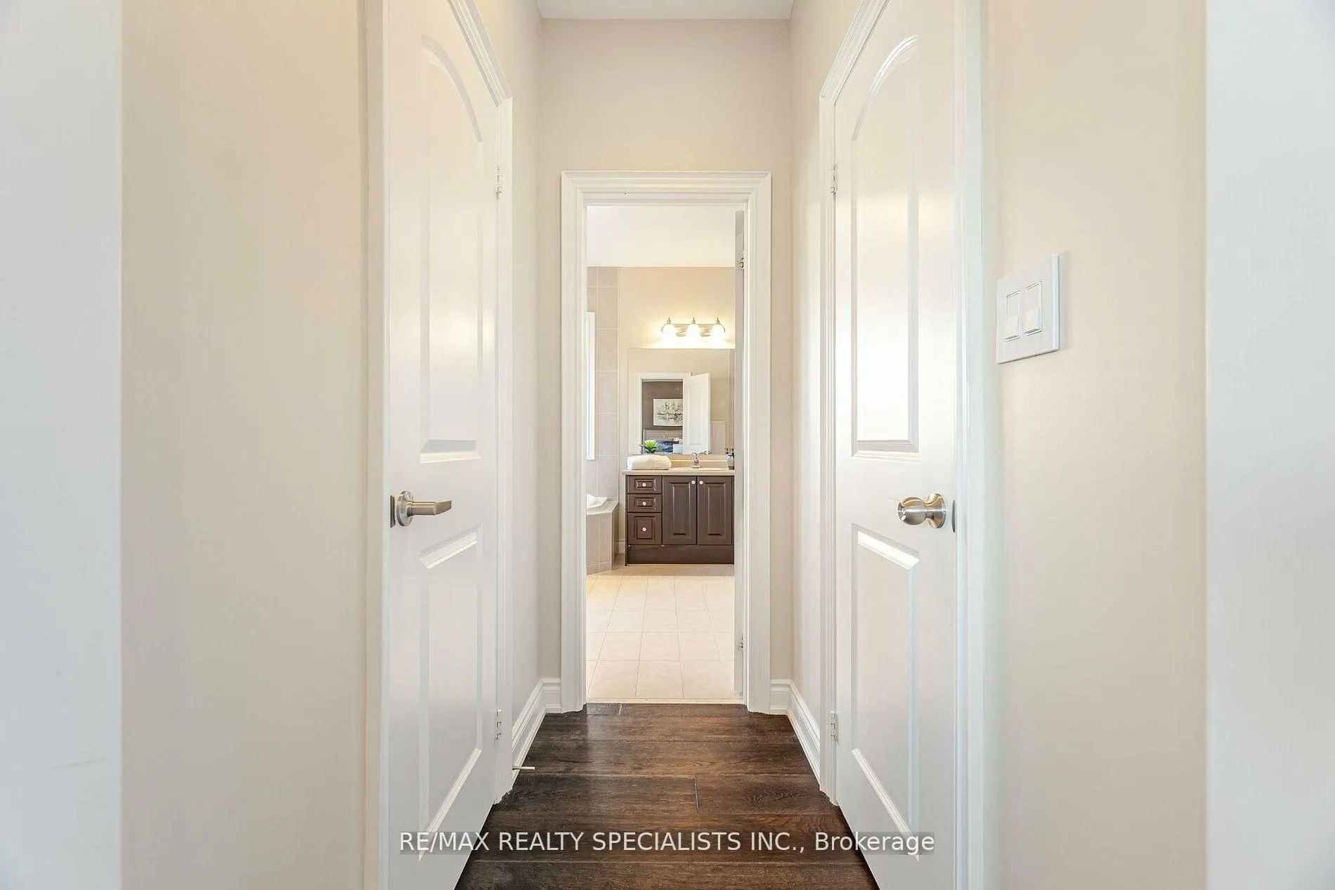 Photo 19 of 8 Herringbone Crescent, Brampton, Toronto Gore Rural Estate — HOMEH