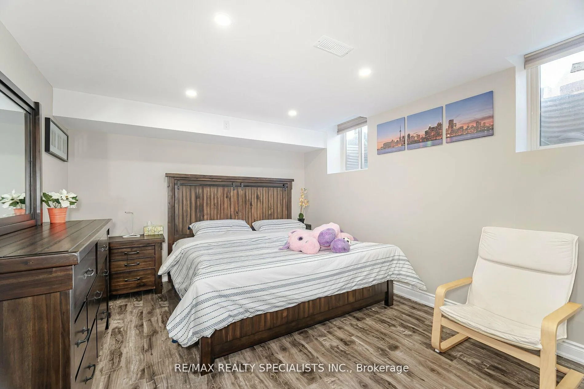Photo 30 of 8 Herringbone Crescent, Brampton, Toronto Gore Rural Estate — HOMEH